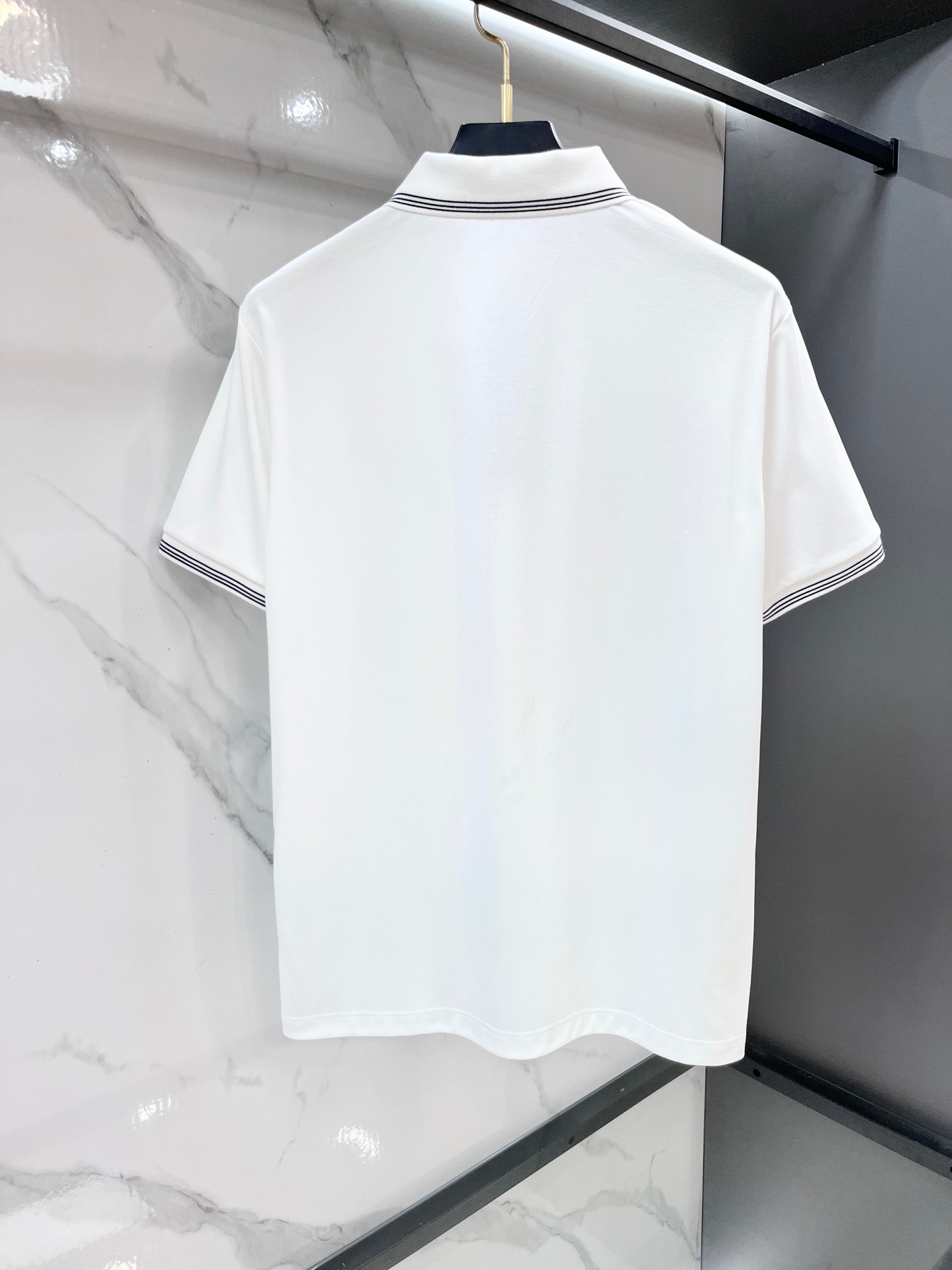 LV 2026新款高端商务Polo 白领 单位人士必入单品！ 休闲商务翻领短袖，科技面料，体感非常棒，手