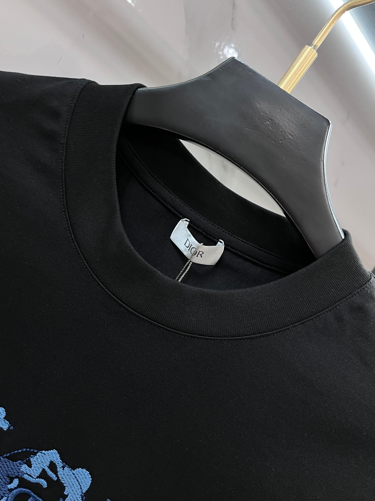 迪奥 春夏新款首发最新款短袖圆领T恤 高端订制 设计前卫时尚！品牌logo重工艺印花设计 .穿着舒适.级