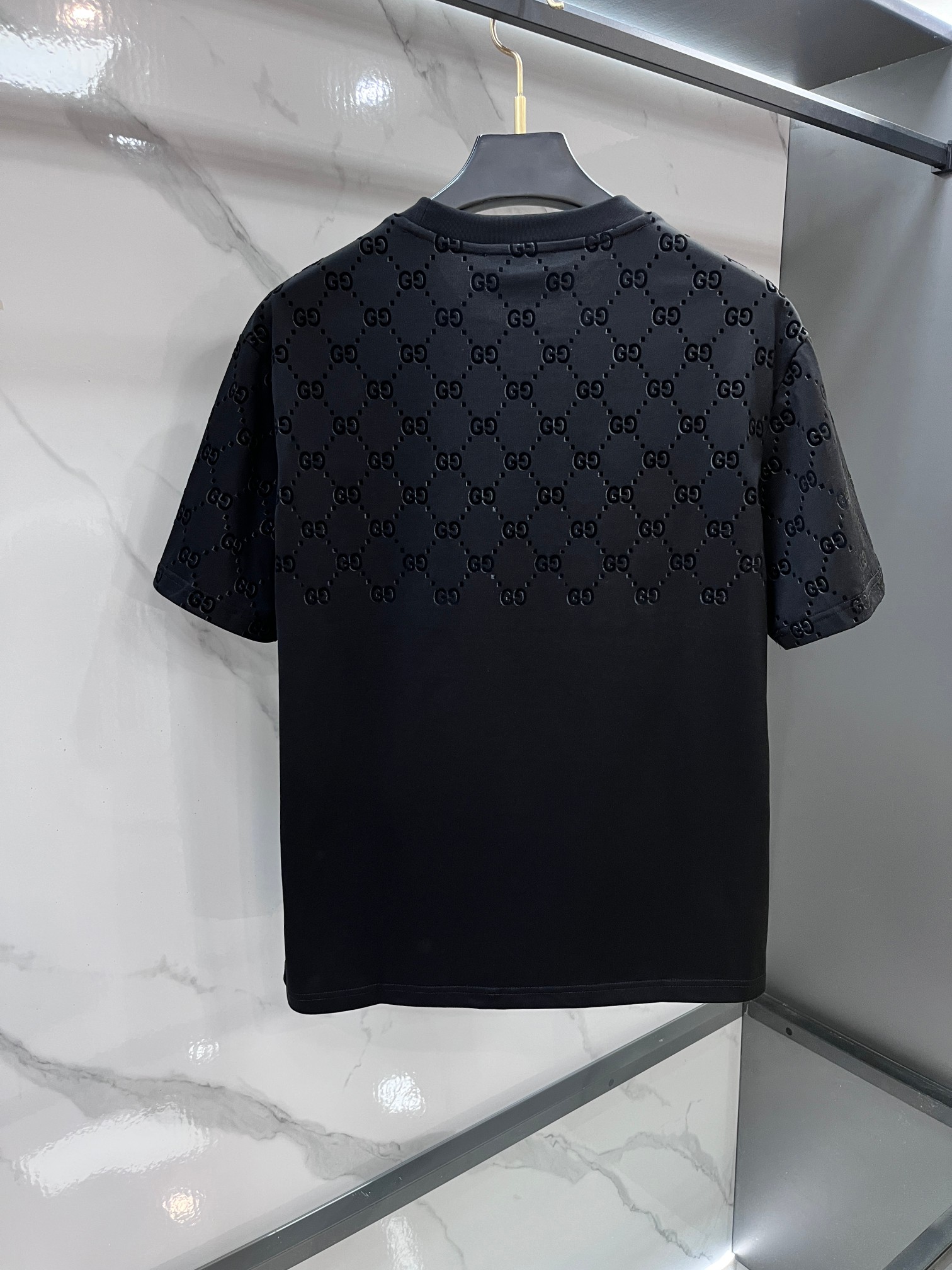 Gucci 春夏新款首发最新款短袖圆领T恤 高端订制 设计前卫时尚！品牌logo重工艺印花设计 .穿着舒