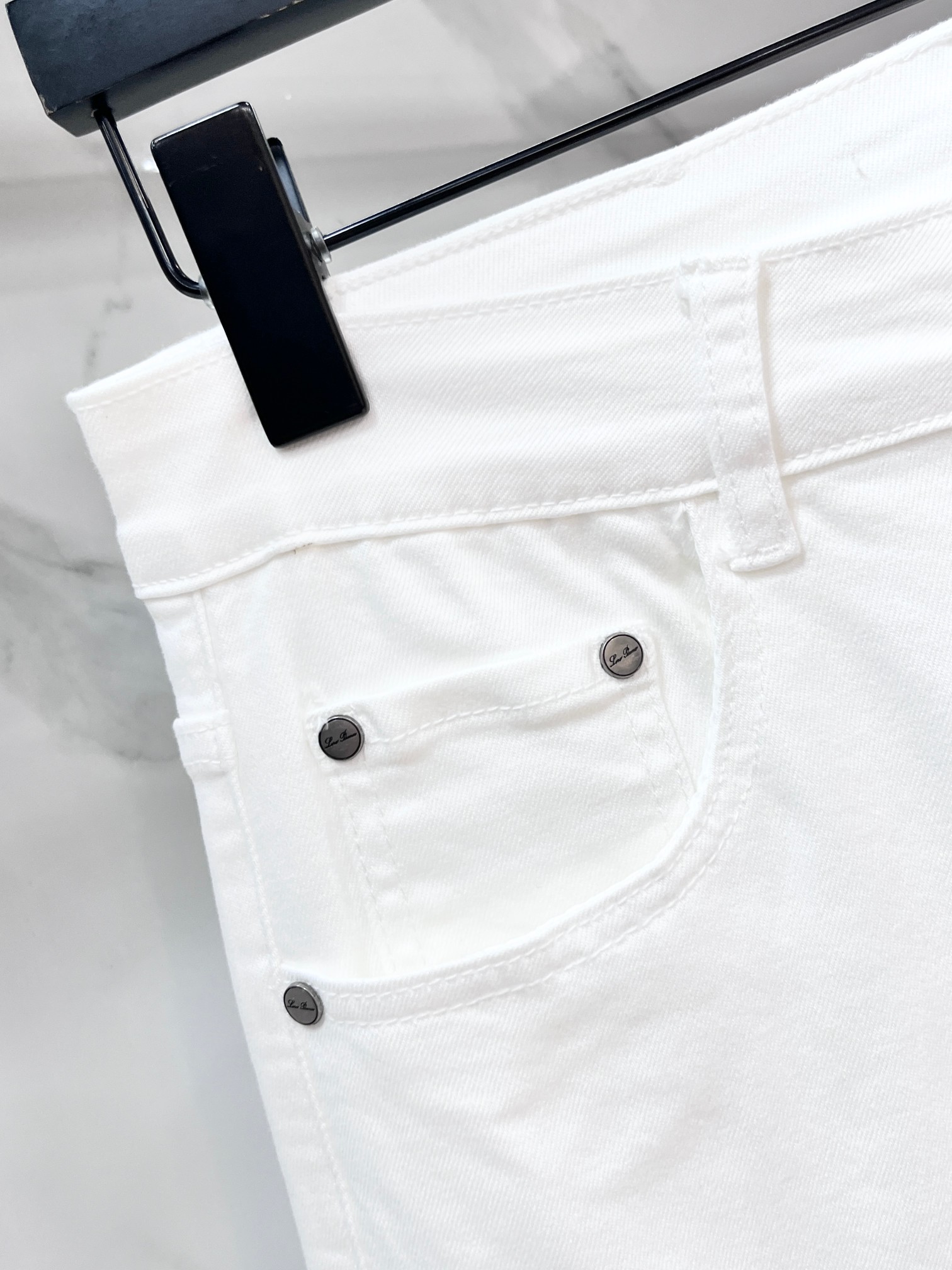 Loro piana 🔥高端定制、2026早秋最新款牛仔裤 柜台同步发售 原版定制 客供五金辅料 原单品