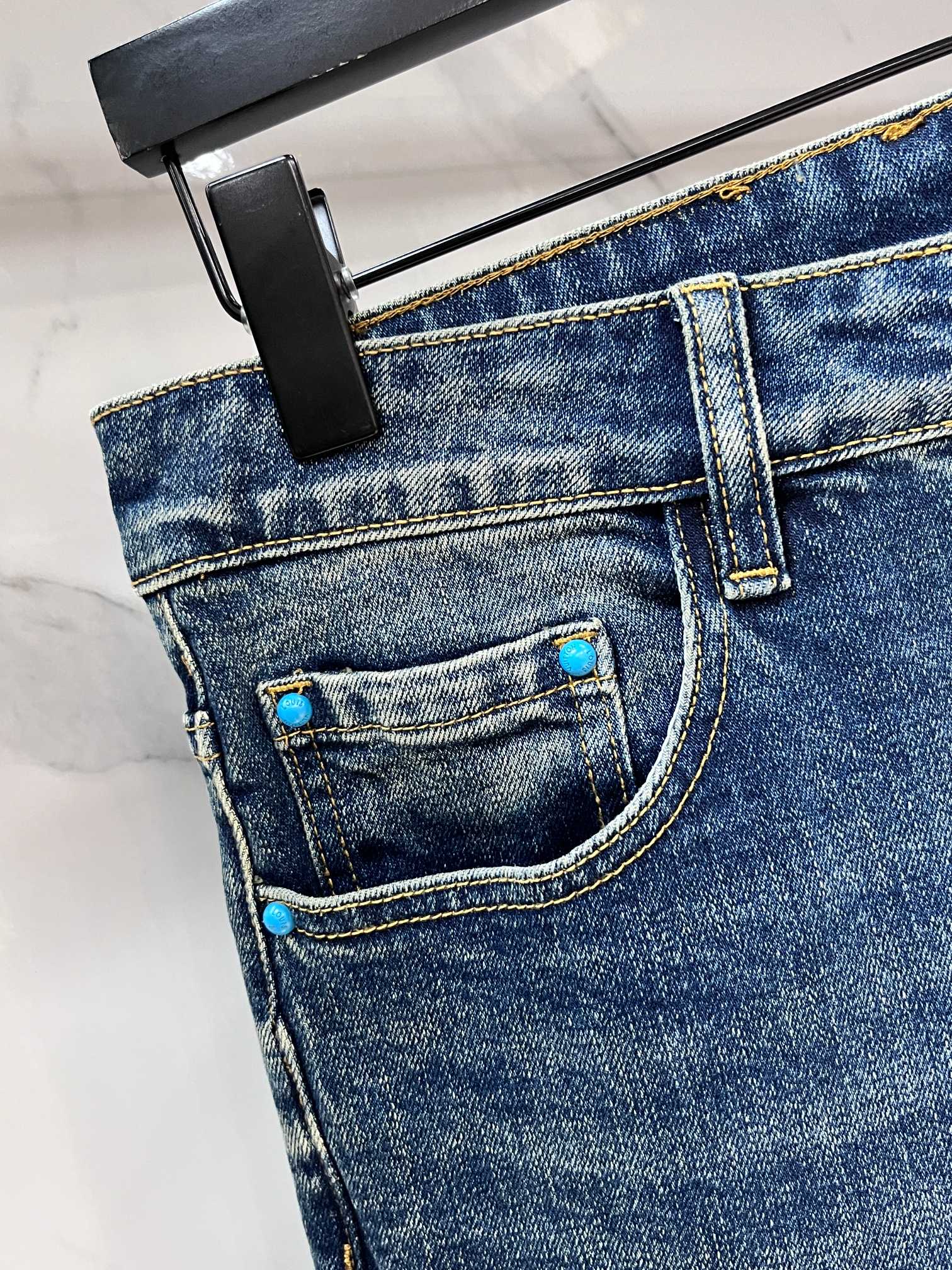 Lv 🔥高端定制、2026早秋最新款牛仔裤 柜台同步发售 原版定制 客供五金辅料 原单品质 进口固色牛仔
