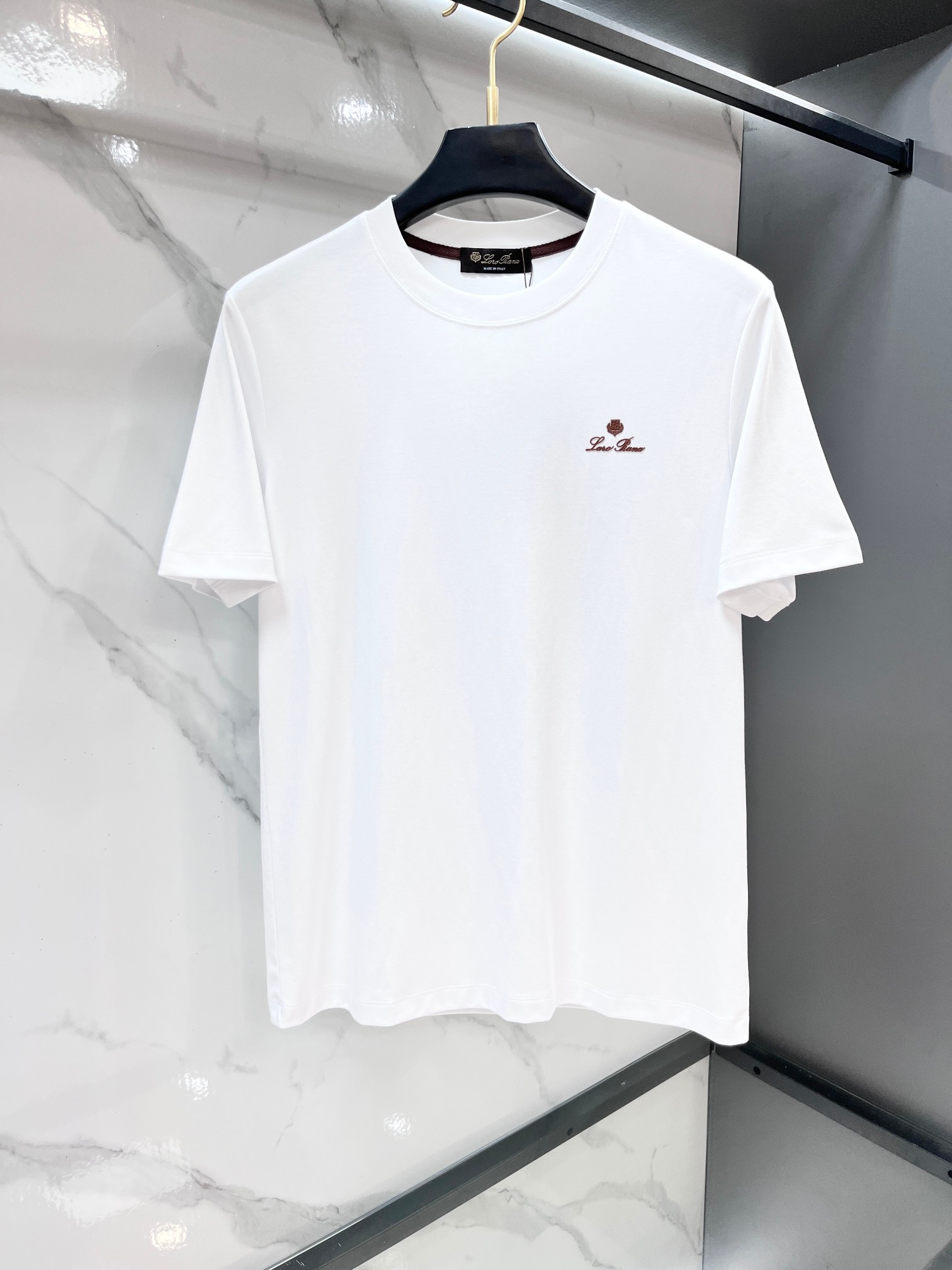 Loro piana 春夏新款首发最新款短袖圆领T恤 高端订制 设计前卫时尚！品牌logo重工艺印花设计