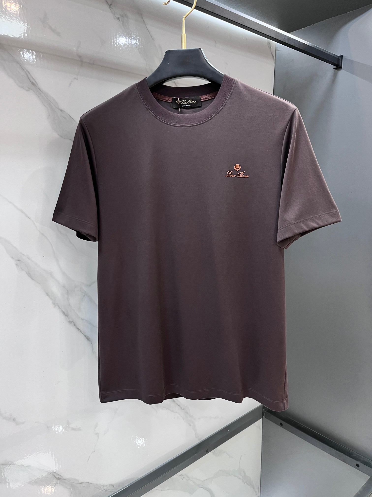 Loro piana 春夏新款首发最新款短袖圆领T恤 高端订制 设计前卫时尚！品牌logo重工艺印花设计