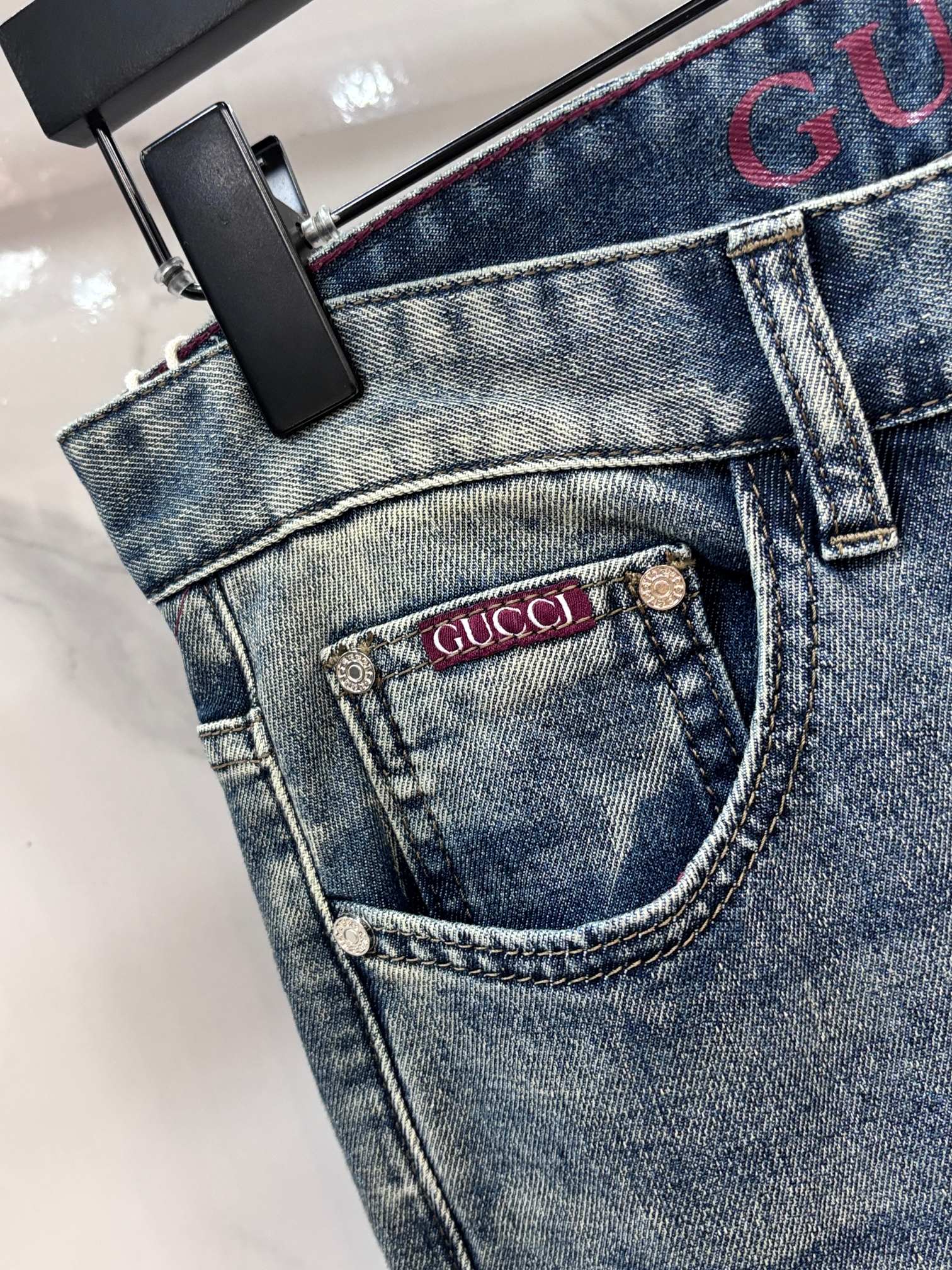 Gucci 🔥高端定制、2026早秋最新款牛仔裤 柜台同步发售 原版定制 客供五金辅料 原单品质 进口固
