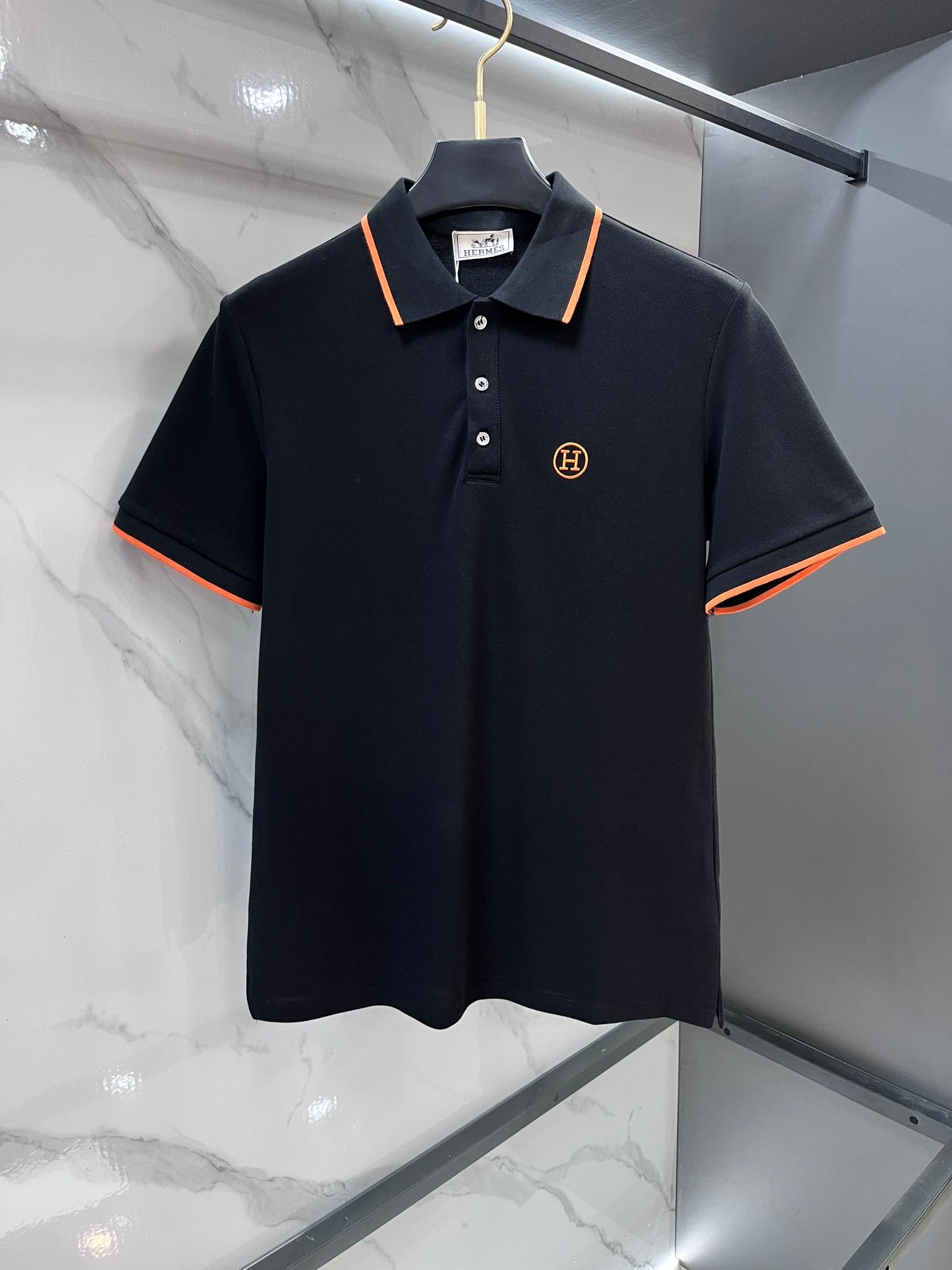 爱马仕 2026ss夏季专柜新款男士翻领Polo衫！高端男装的天花板级别的商务男款！简约时尚大气不失优雅