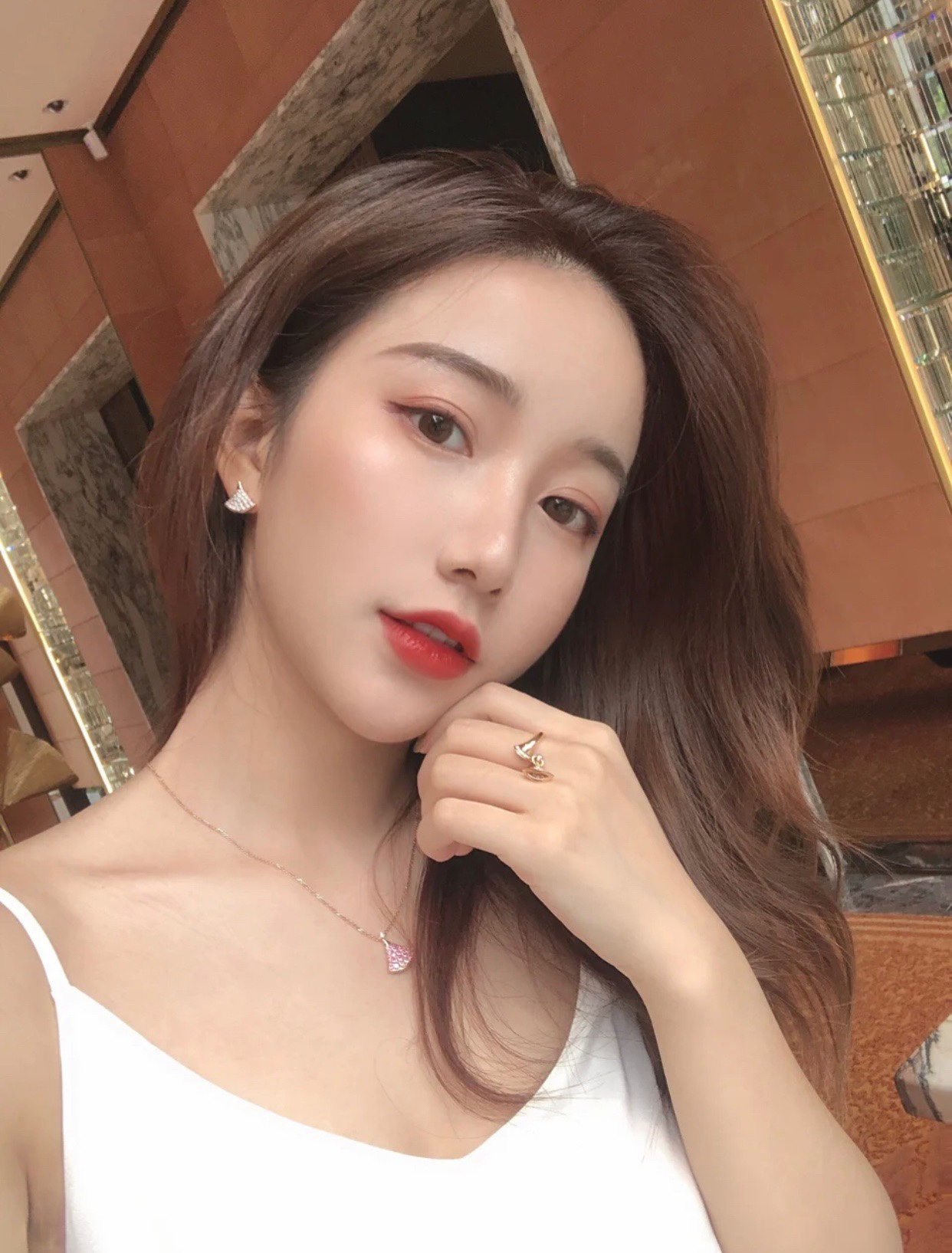 불가리 큐빅 장식 귀걸이 64394 이미지 3