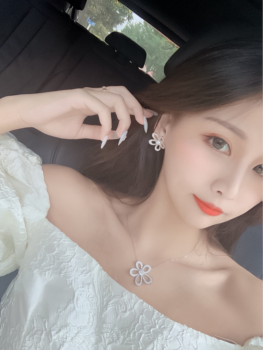 반클리프앤아펠 플라워레이스 다이아몬드 귀걸이 63846 이미지 2