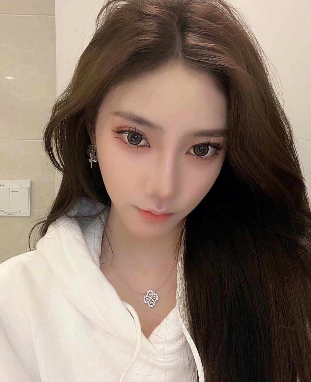 해리윈스턴 루프 다이아몬드 목걸이 71706 이미지 3