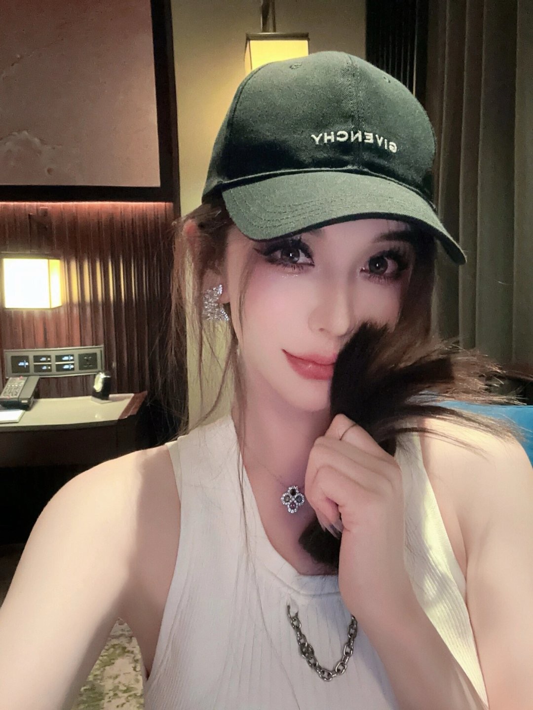 해리윈스턴 루프 다이아몬드 목걸이 71815 이미지 2