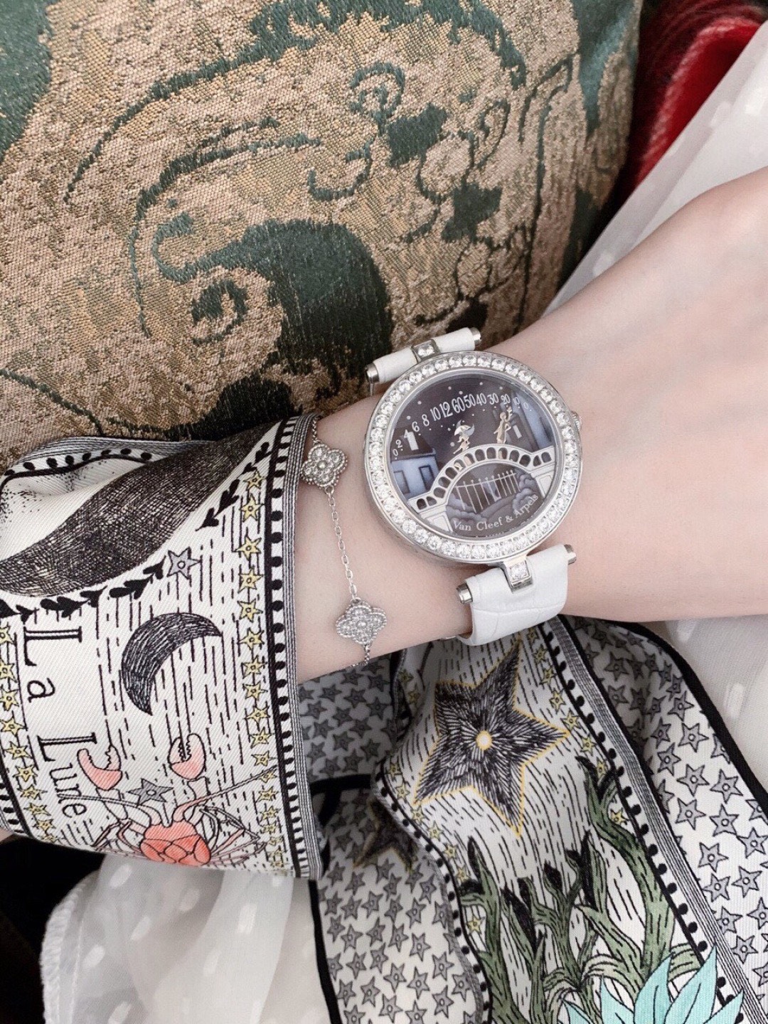 China Replica VCA Jewelry VCAES0402-1729