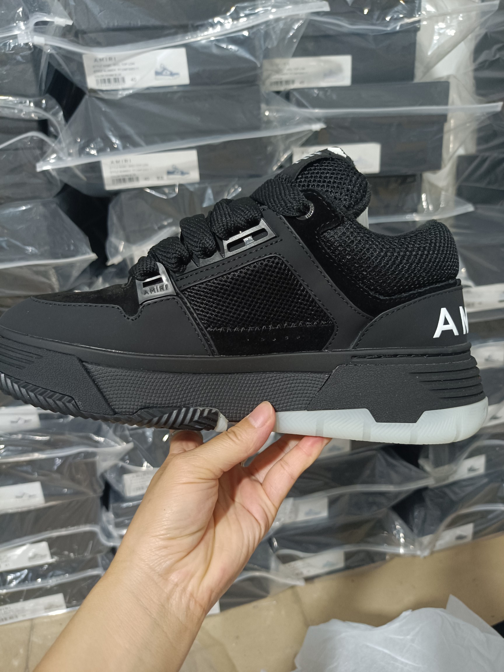 Amir Amiri’s 2025 Ma-1 Bread Shoes: Top Version with Unique Design - 图片 4