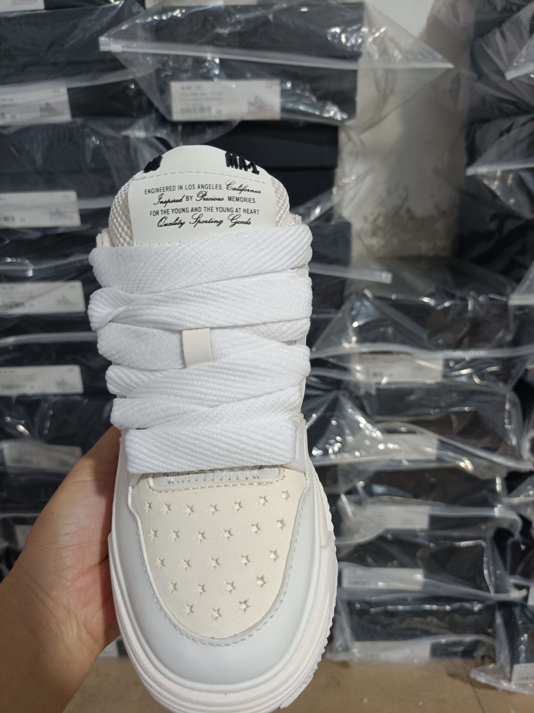 Amir Amiri’s 2025 Ma-1 Bread Shoes: Top Version with Unique Design - 图片 2