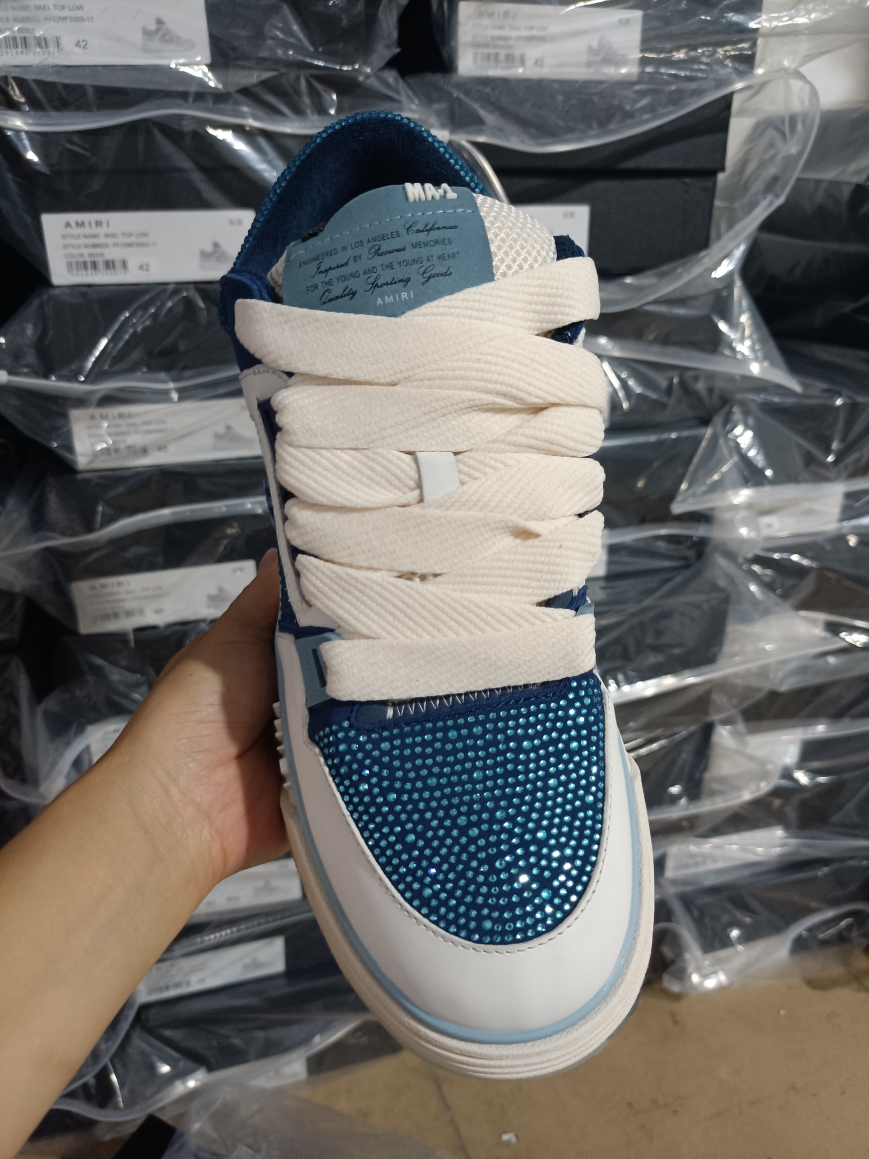 Amiri Amiri’s New Ma-1 Bread Shoes for Spring/Summer 2025: Fashionable Sneakers with Unique Design - 图片 2