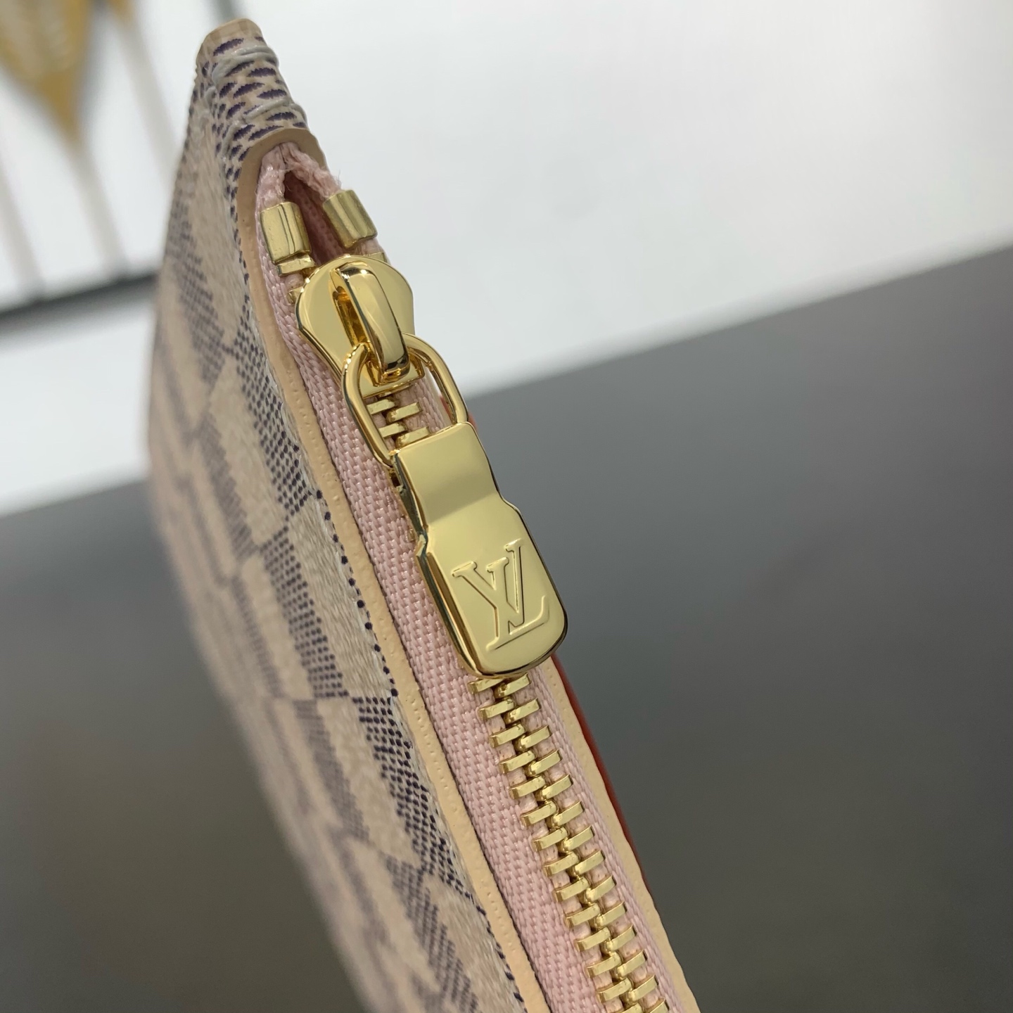 【顶级原单】 款号：N40601 钢扣        本款 Neverfull 大号托特包为 Damier Azur 帆