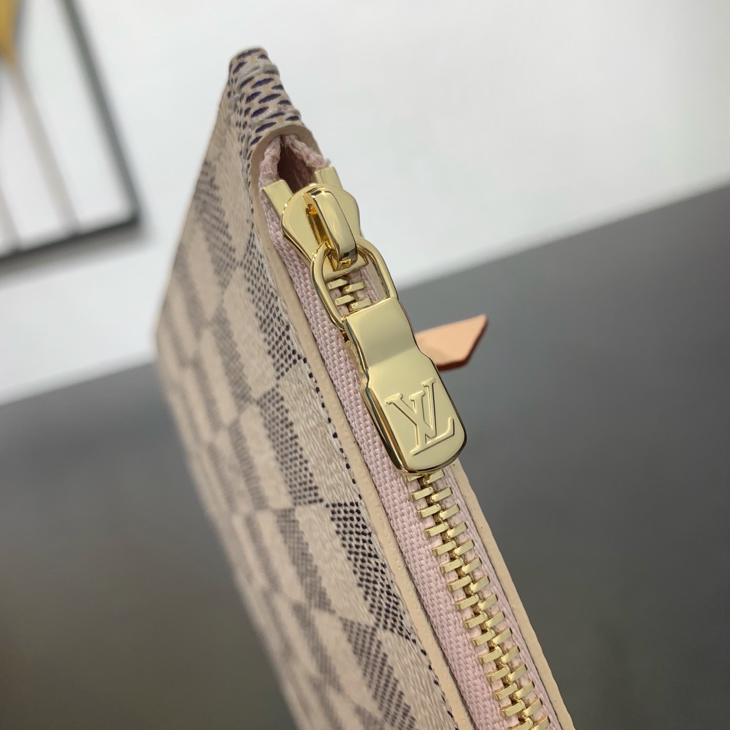 【顶级原单】 款号：N40603 钢扣        本款 Neverfull 中号托特包为 Damier Azur 帆