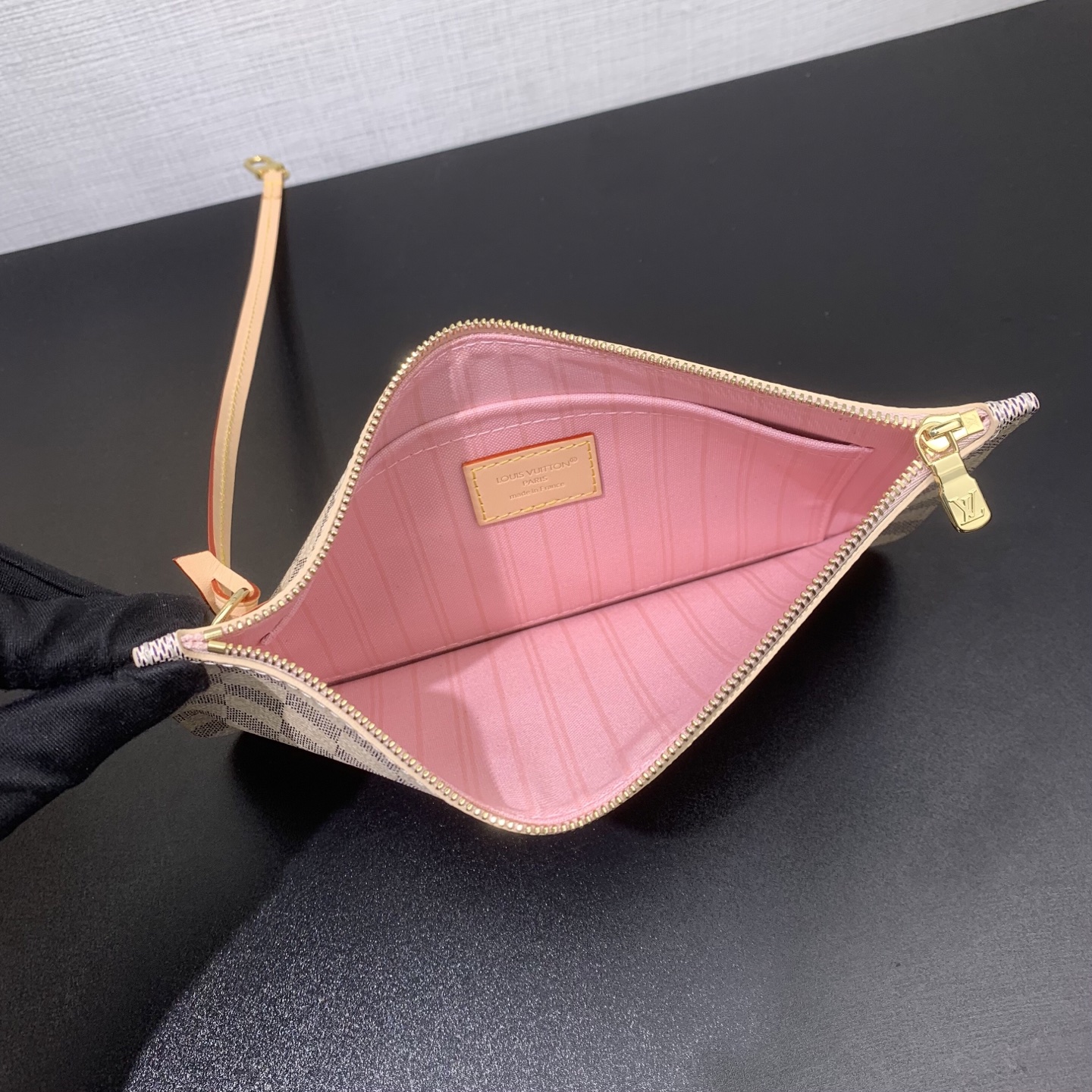 【顶级原单】 款号：N40603 钢扣        本款 Neverfull 中号托特包为 Damier Azur 帆