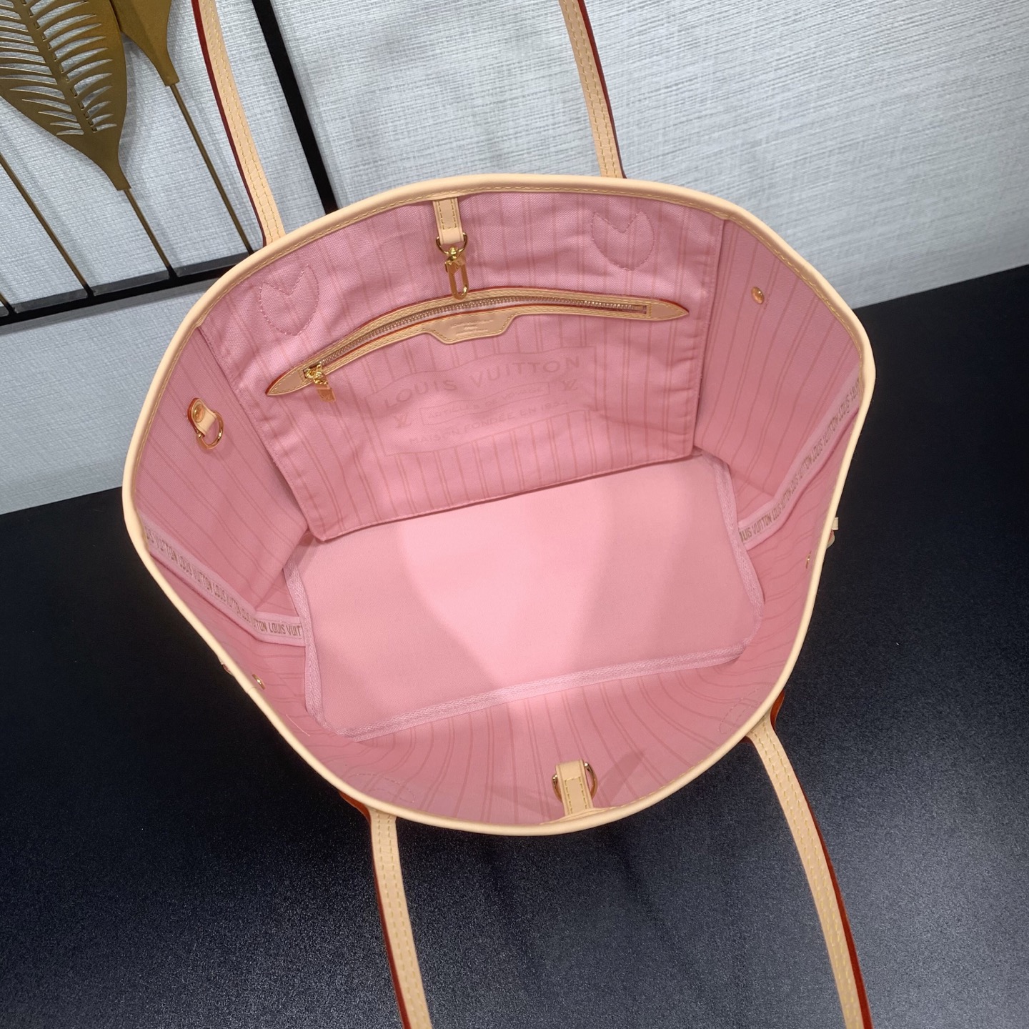 【顶级原单】 款号：N40603 钢扣        本款 Neverfull 中号托特包为 Damier Azur 帆