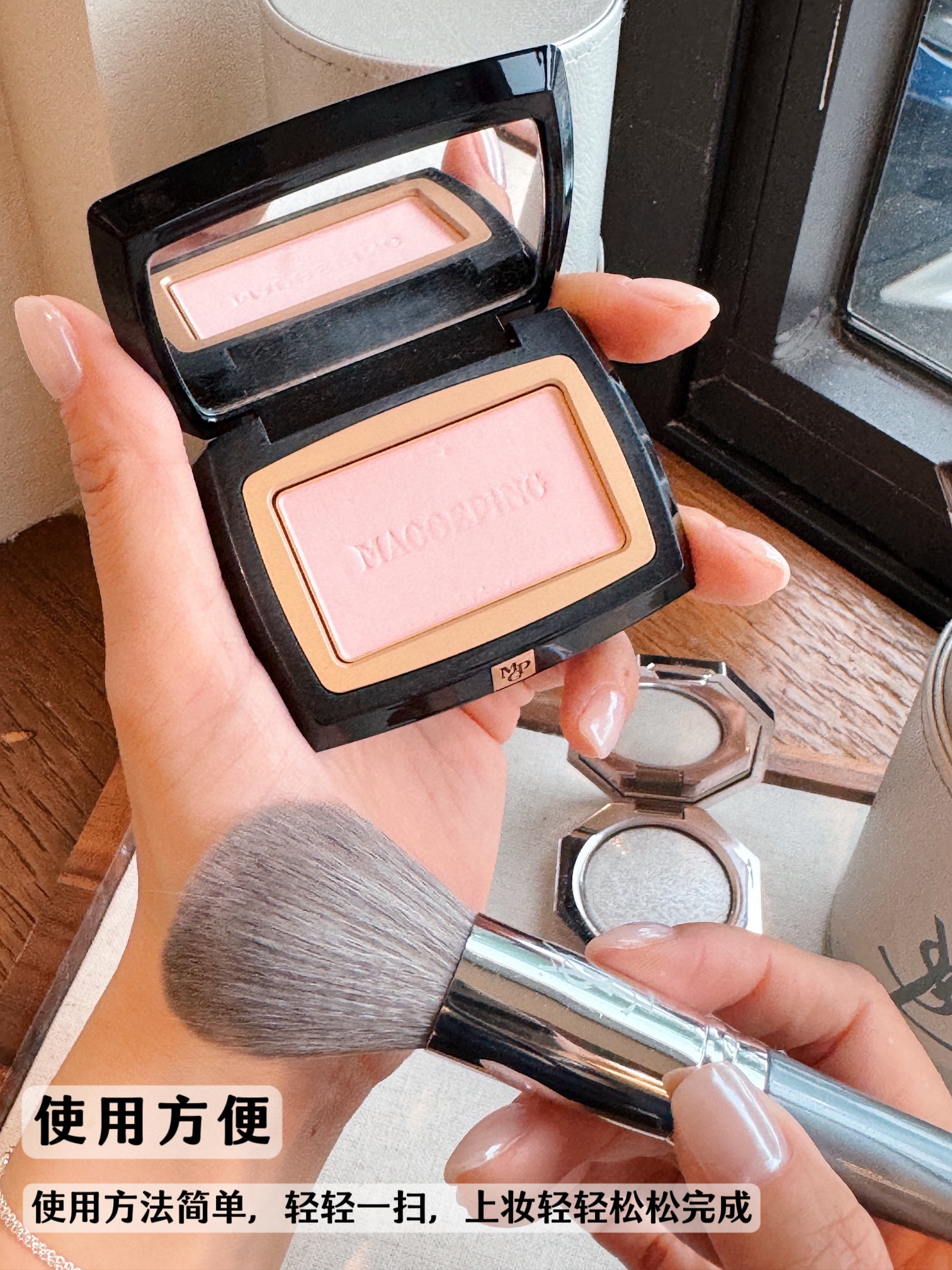 Essential Guide: Selecting Your First Makeup Brush Set - BeautyMakeUp 5