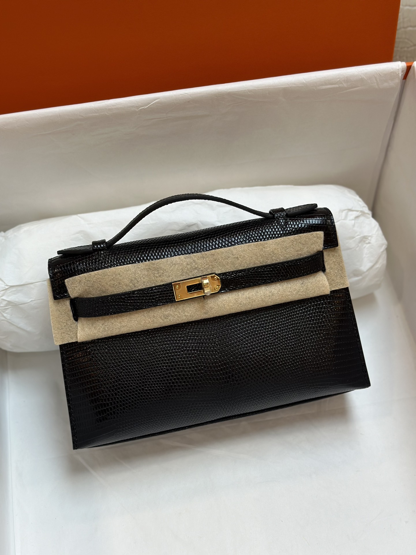 Kelly mini一代22CM.  进口蜥蜴皮  黑色  现货  顶级手缝蜡线 凯莉 迷你 