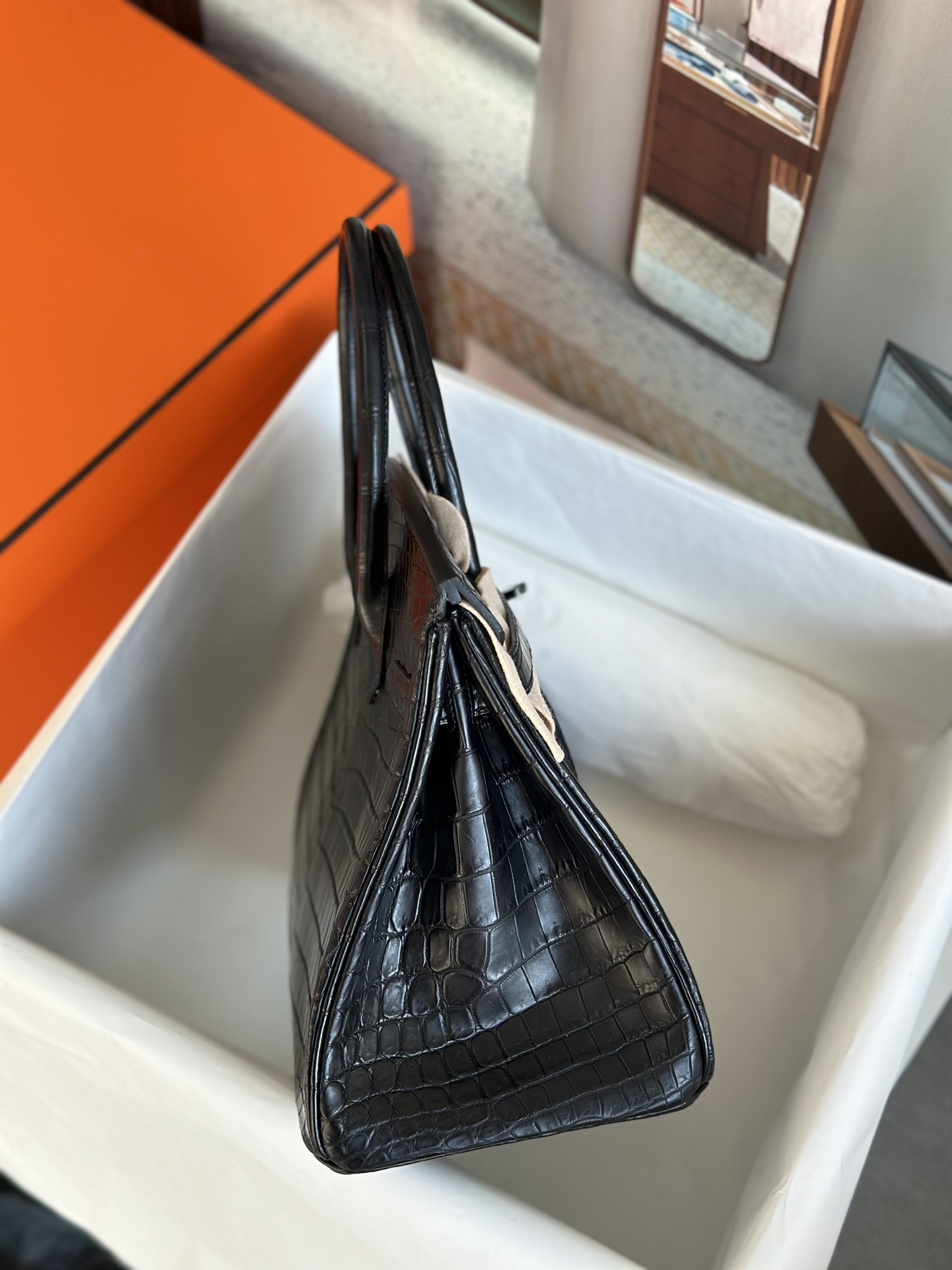 bk30   尼罗鳄    黑色  so black  黑扣  现货

手工钉  进口hcp纯水染三张皮   顶级手缝蜡线