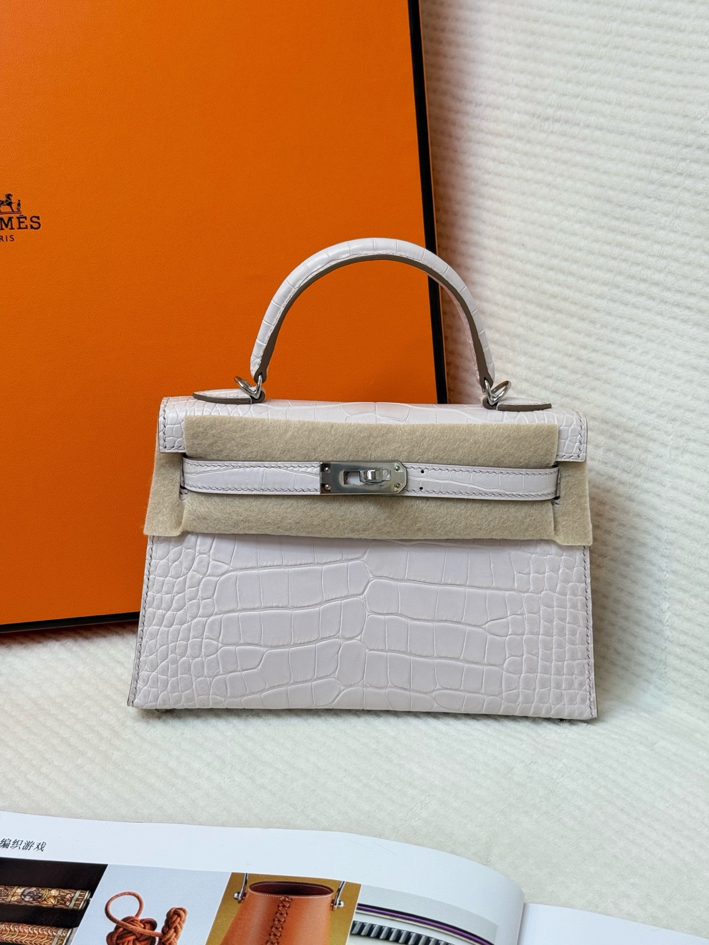 NO:699861,Kelly mini second generation 19cm American crocodile, fantasy pink purple silver buckle, imported hc water dyed American crocodile, top hand sewing wax thread, Hermes, hermes, Hermes,19860909Kelly mini二代19cm美洲鳄 梦幻粉紫银扣 进口hc水染美洲鳄 顶级手缝蜡线,爱马仕,hermes,Hermes,,Bag