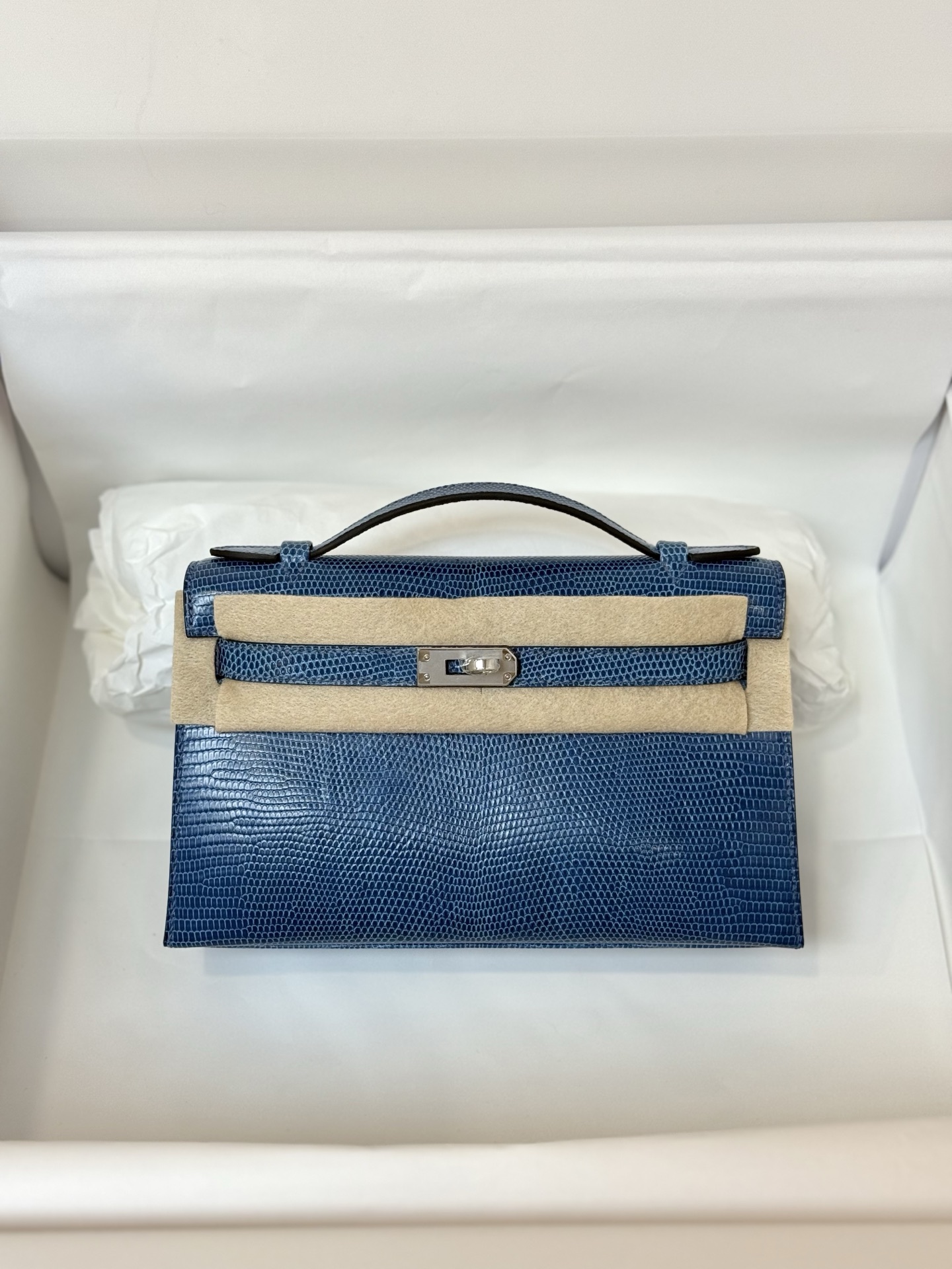 NO:700512,First generation 22cm Greek blue silver buckle in stock imported hc lizard skin pattern making top hand sewing wax thread, Hermes, hermes, Hermes,19860909一代22cm 希腊蓝 银扣现货 进口hc蜥蜴皮 对版制作顶级手缝蜡线,爱马仕,hermes,Hermes,,Bag