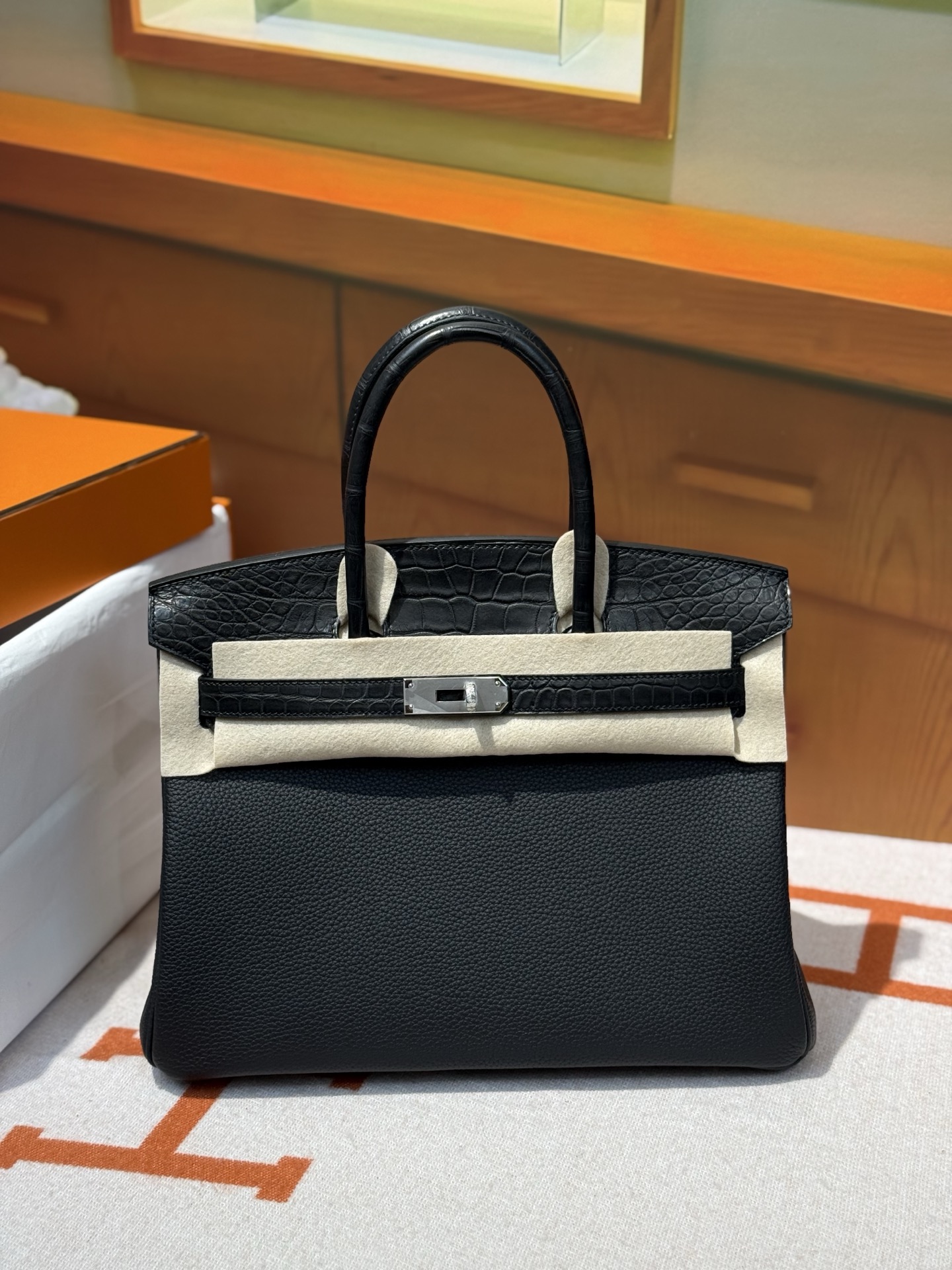 NO:701154,bk30touch black silver buckle in stock, imported American crocodile with togo leather, hand-stitched wax thread., Hermes, hermes, Hermes,19860909bk30touch 黑色银扣 现货 进口美洲鳄搭配togo皮,手缝蜡线.,爱马仕,hermes,Hermes,,Bag