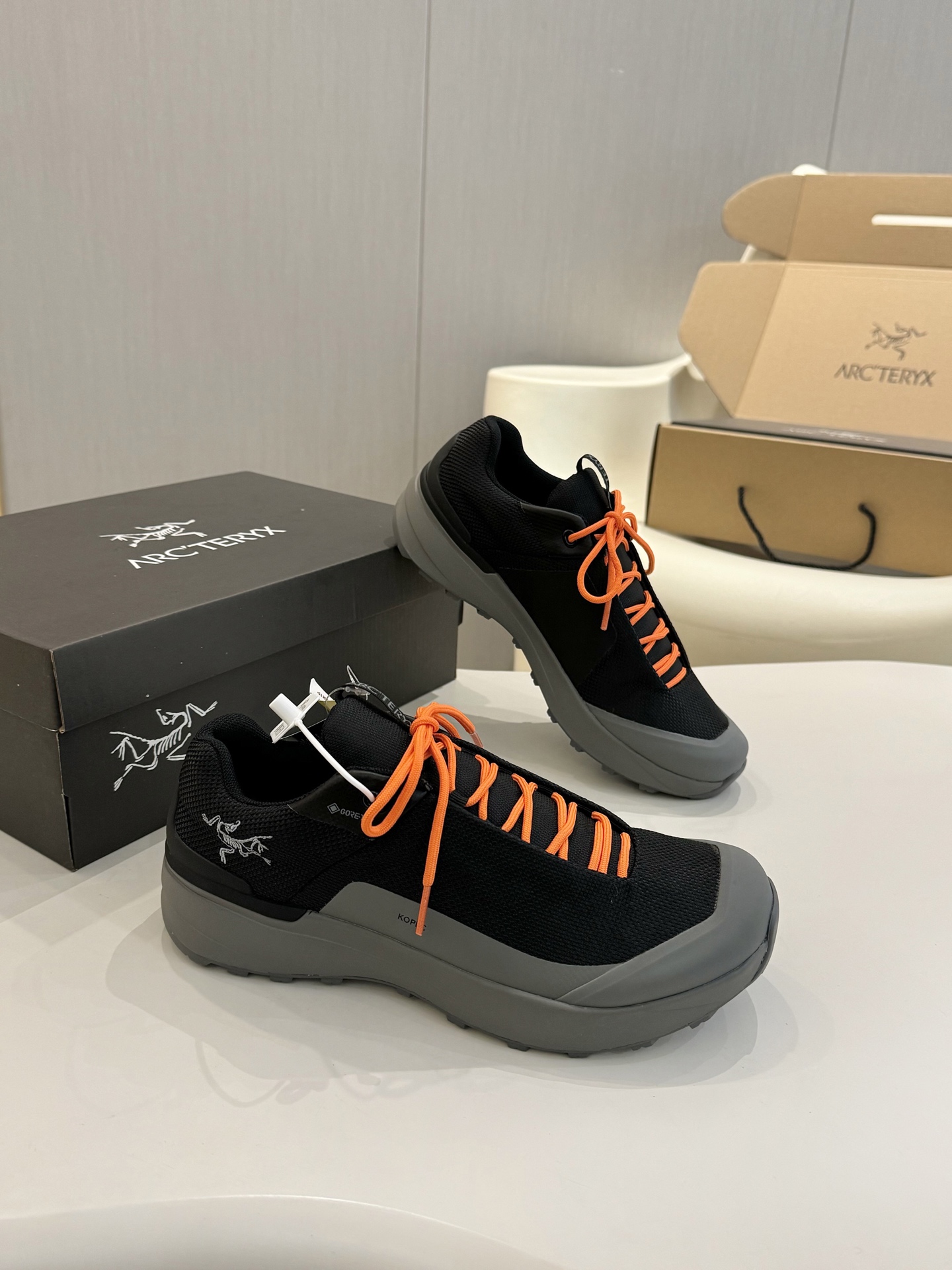 P295 💰跑量价(广州货) Arcteryx始祖鸟 Kopec GTX防水透气低帮徒步鞋 39-44(45.46订做)女码35-39(40.41订做)