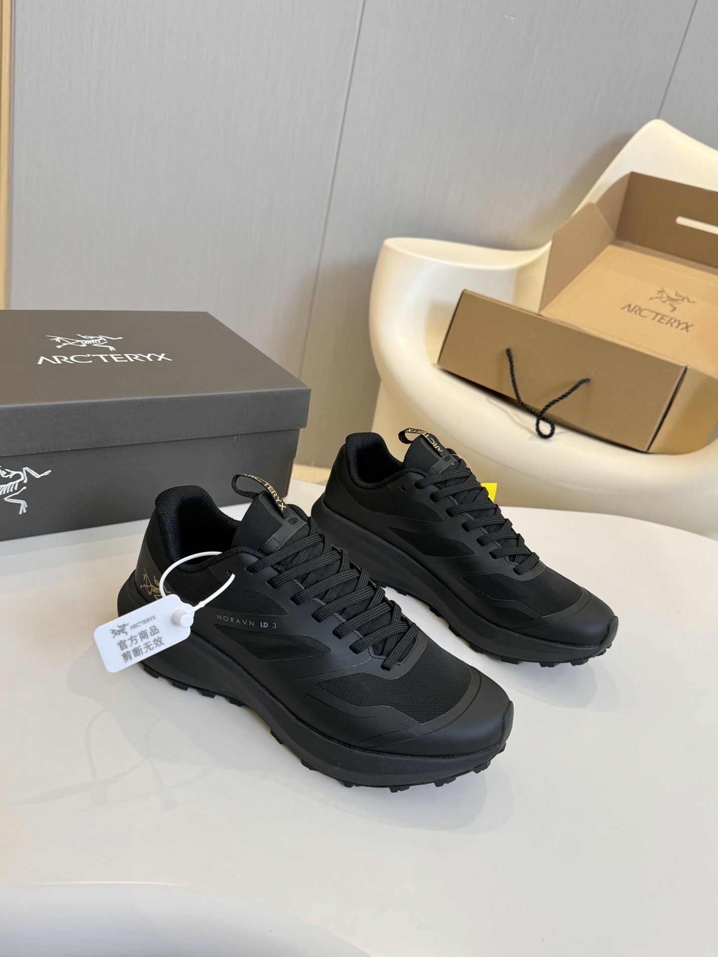 P295 (广货 )Arcteryx始祖鸟 Norvan LD 3 Gore-Tex 系带防滑 低帮 Vibram越野马拉松训练长跑跑步鞋 男款黑色 39-45