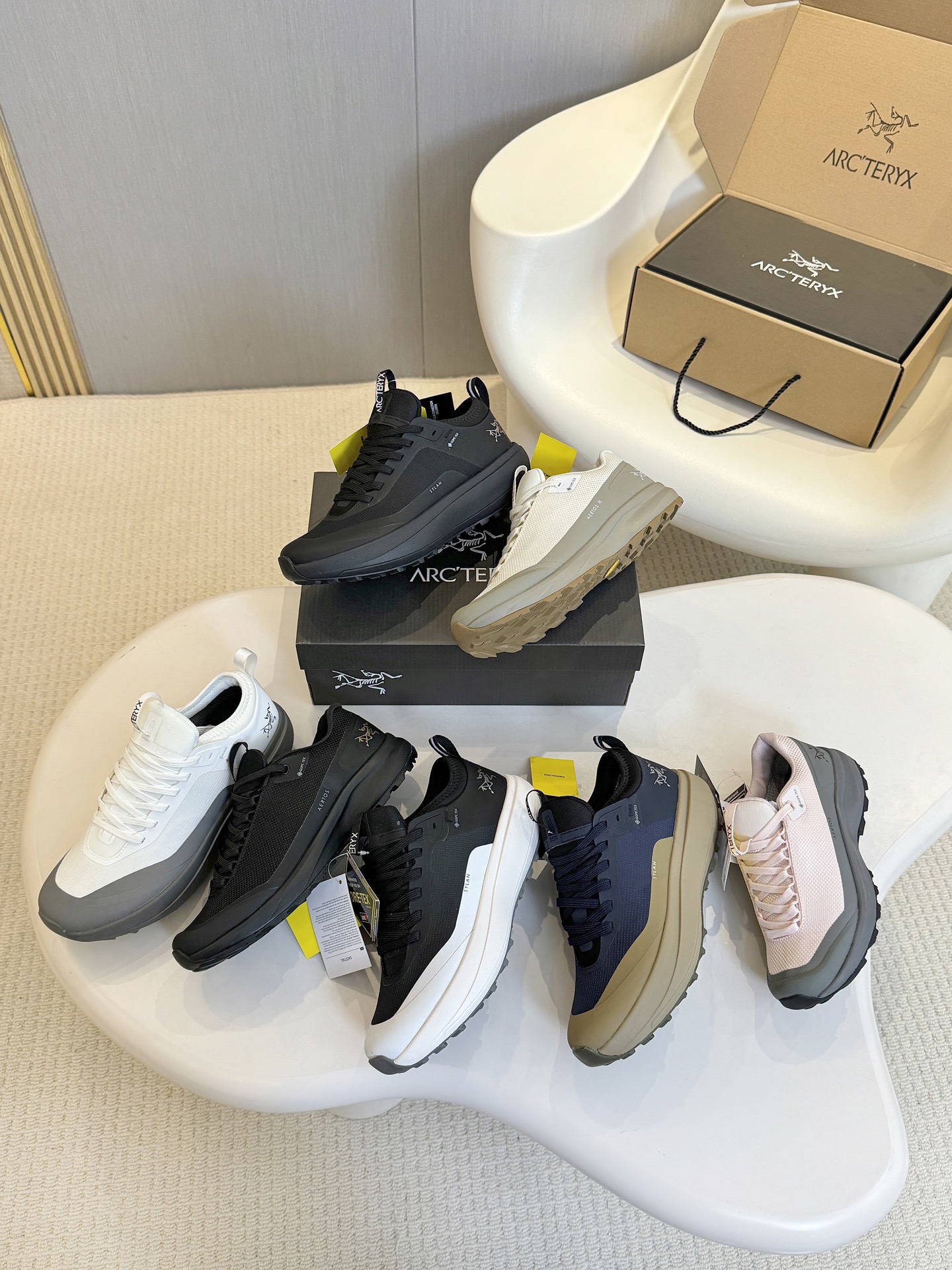 P305 (广货)Arcteryx始祖鸟 SYLAN 舒适织物防水透气 低帮跑步鞋 原版1:1复刻七色全!男码 35-40 41码订做不退换