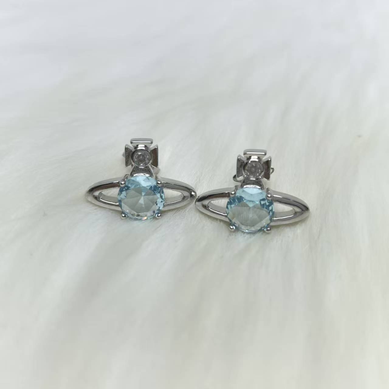 NO:580881,Queen Mother of the West single diamond sea blue diamond earrings necklace bracelet set, Queen Mother of the West necklace, necklace, bracelet19860909西太后单钻海兰色钻耳钉项链手链套装,西太后项链,necklace,bracelet,Jewelry