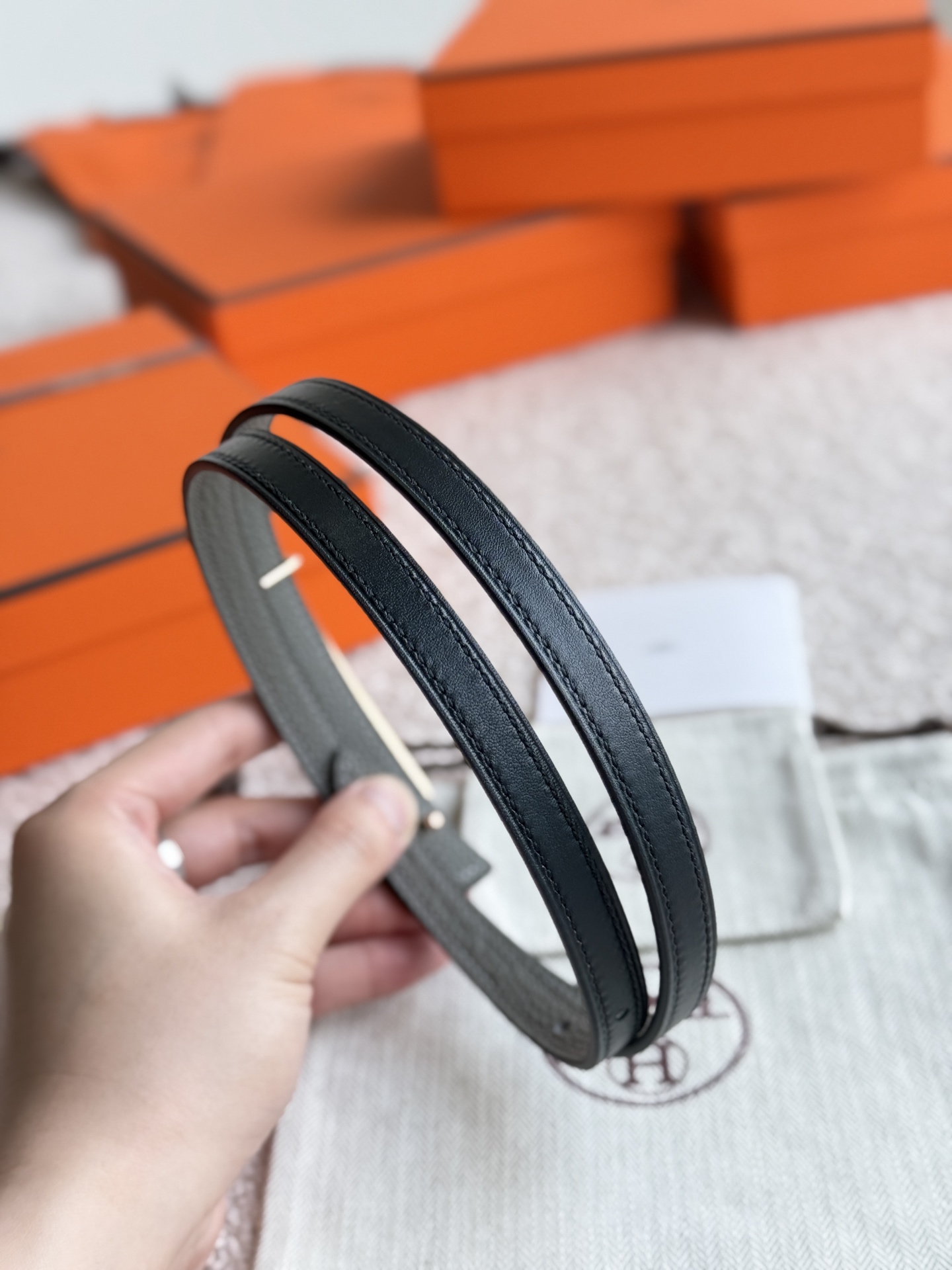 Hermes Roulis Togo Leather Belt with Gold Hardware, 13mm Width 6 i1745284228817 5188 0 5