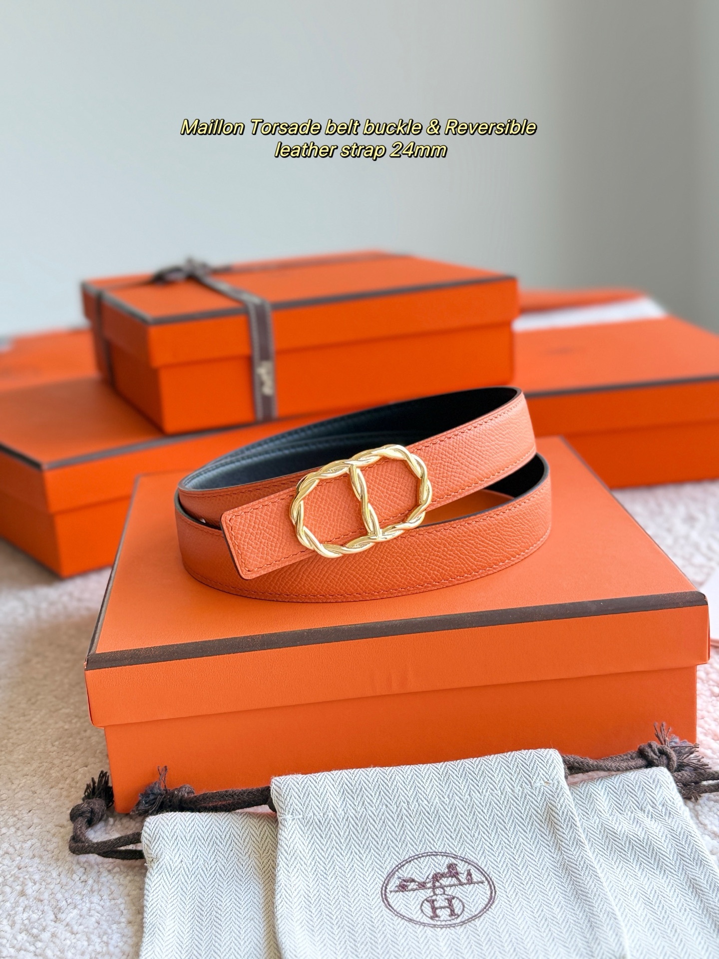 Hermès Women's Reversible Leather Belt with Maillon Torsade Buckle, 24mm 5 i1747971772779 837 0 1