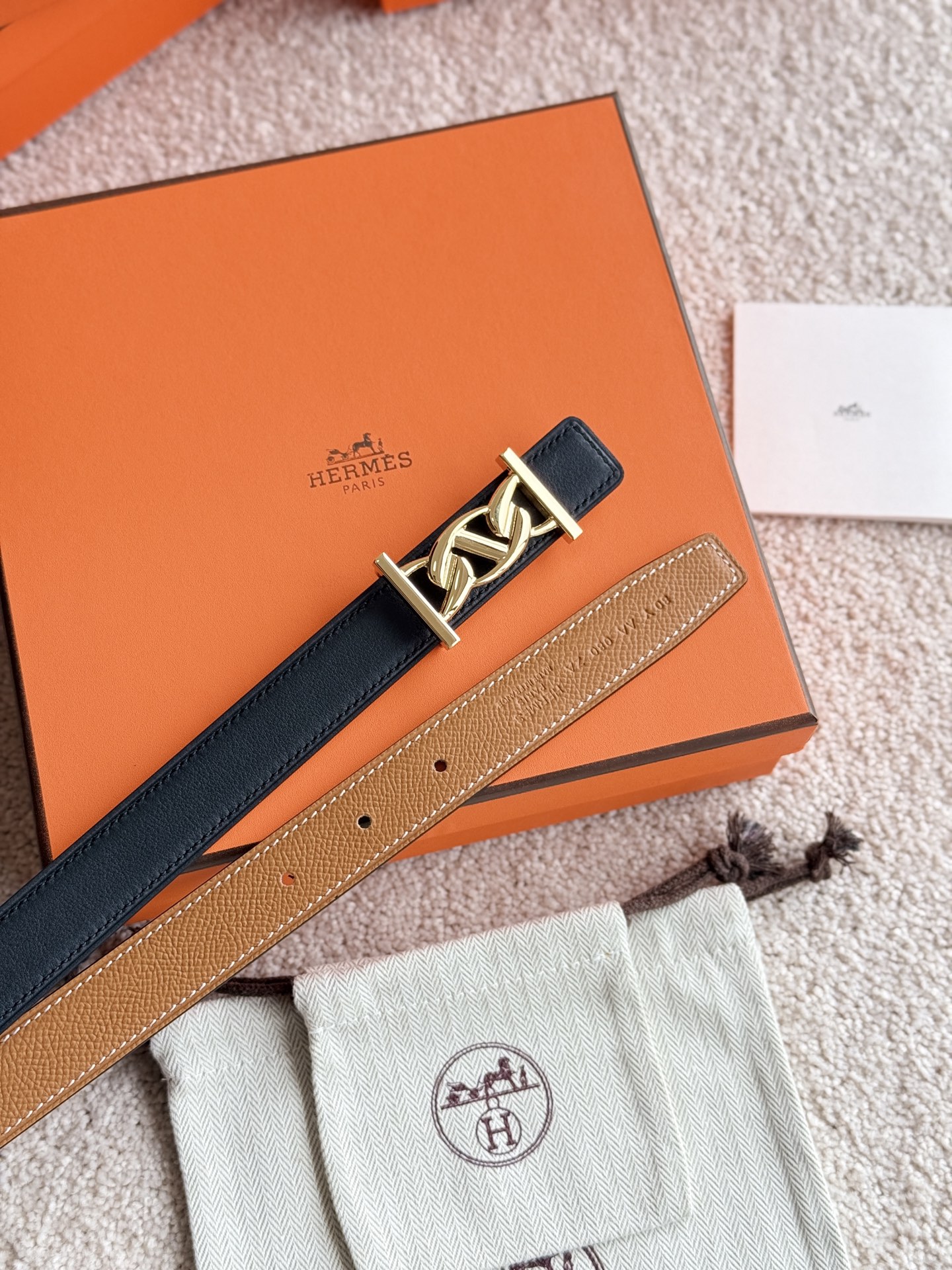 Hermès Women's Belt MY H Buckle Reversible Leather Strap 24MM 9 i1748226032889 4914 0 7