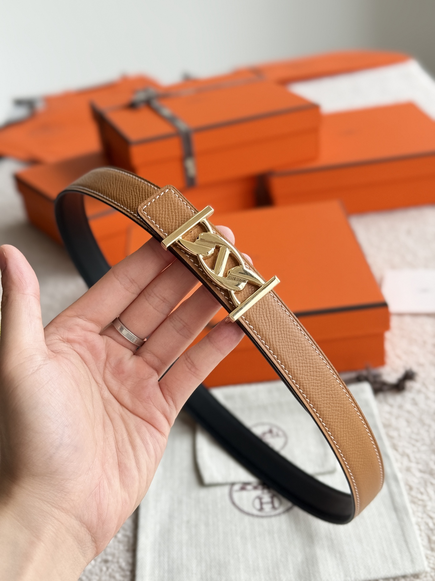 Hermès Women's Belt MY H Buckle Reversible Leather Strap 24MM 8 i1748226032911 7510 0 6