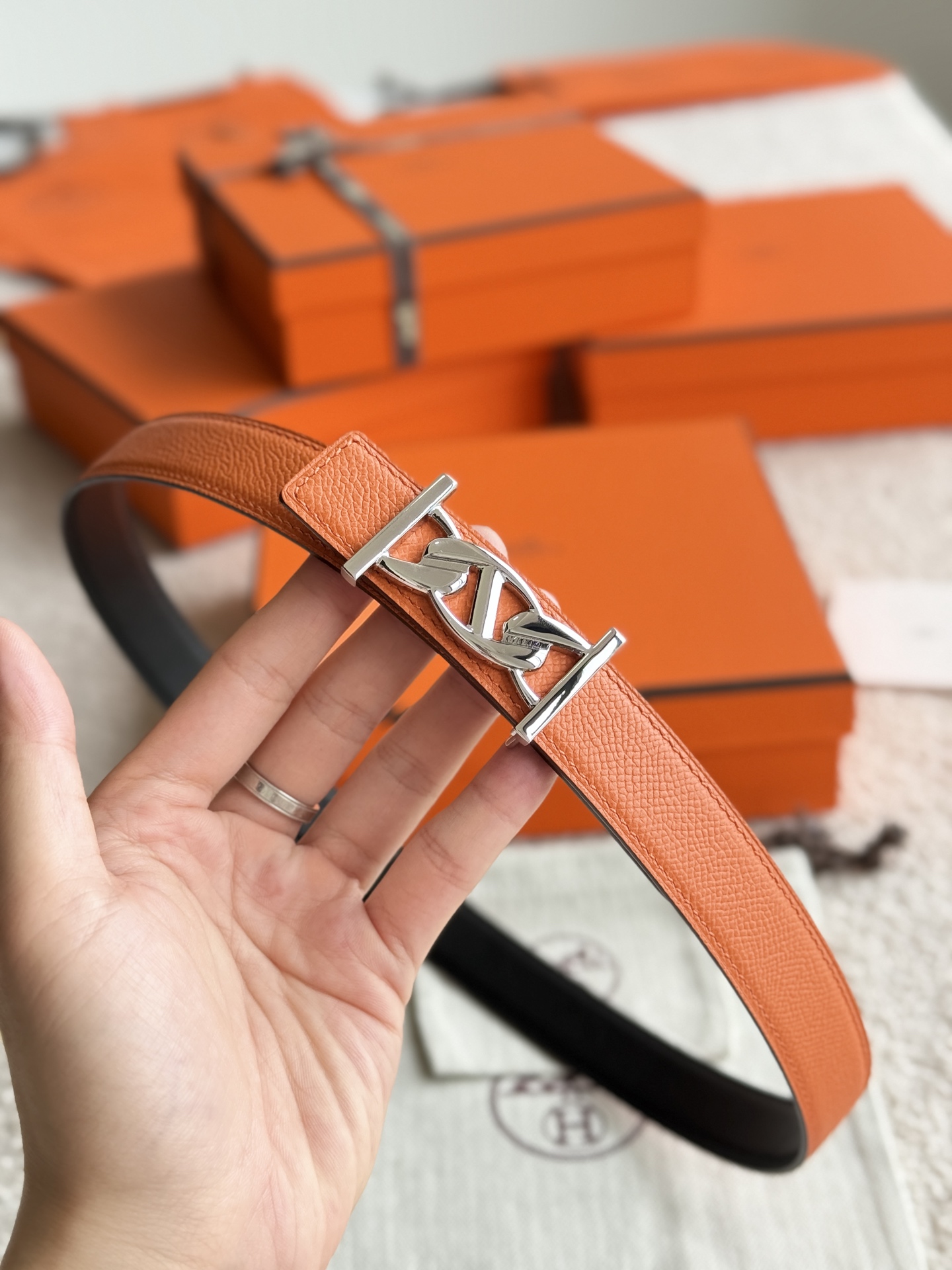 Hermès Women's Reversible My H Belt, 24mm - Epsom Leather & 6 i1748226119524 7383 0 3