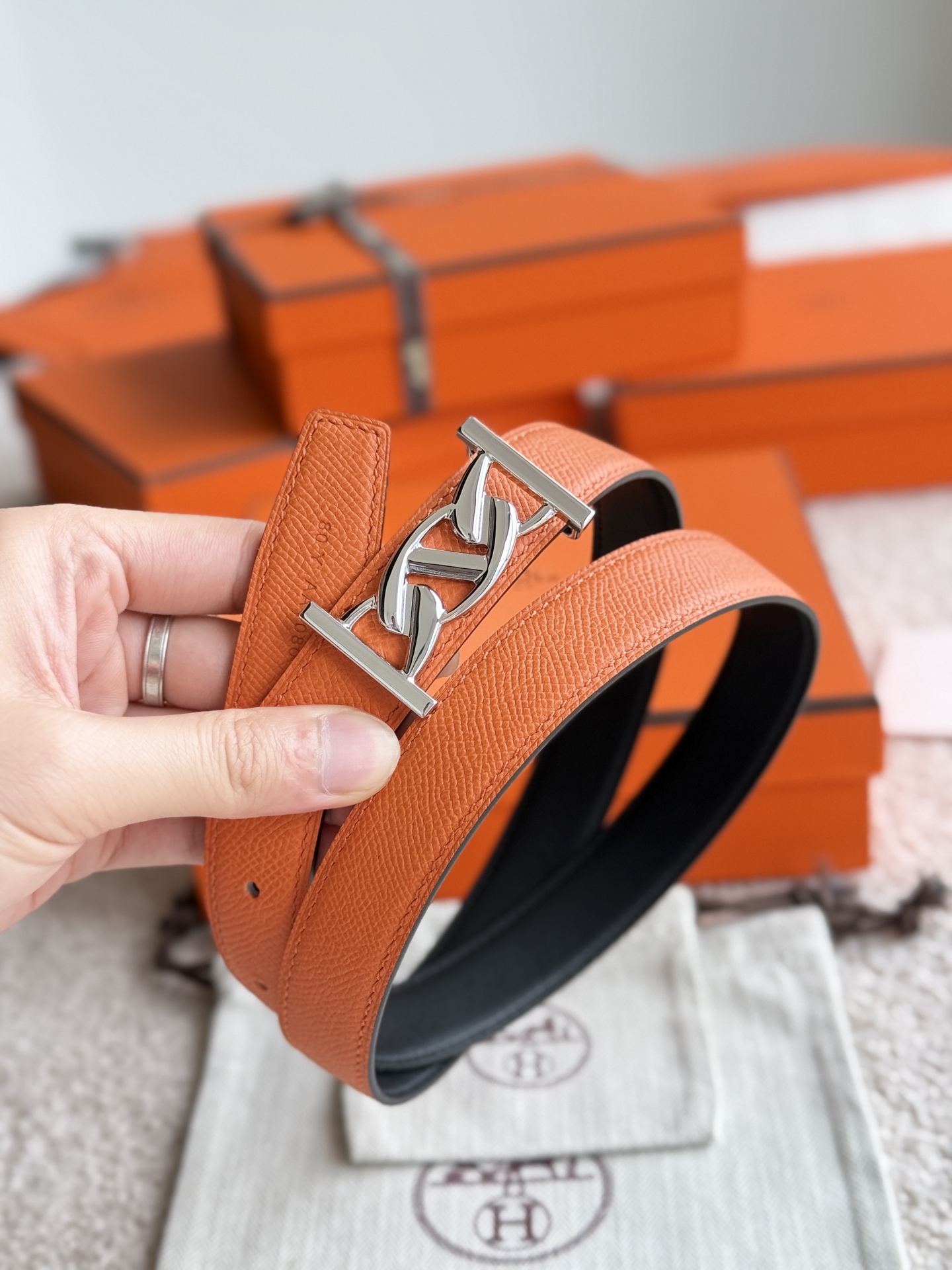 Hermès Women's Reversible My H Belt, 24mm - Epsom Leather & 7 i1748226120782 2428 0 4