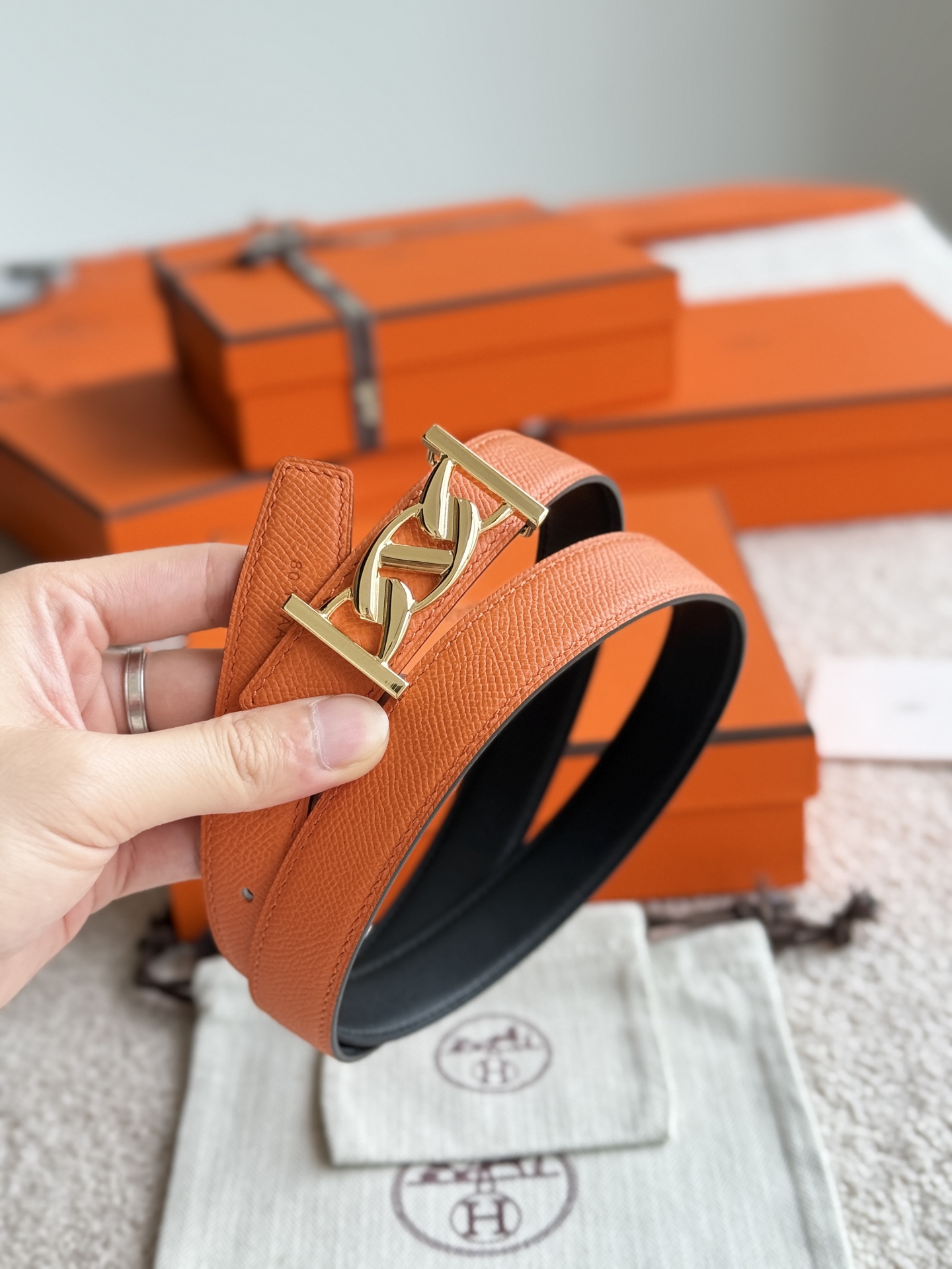 Hermes Women's Reversible Leather Belt with My H Buckle - 24mm 7 i1748226145559 3100 0 4