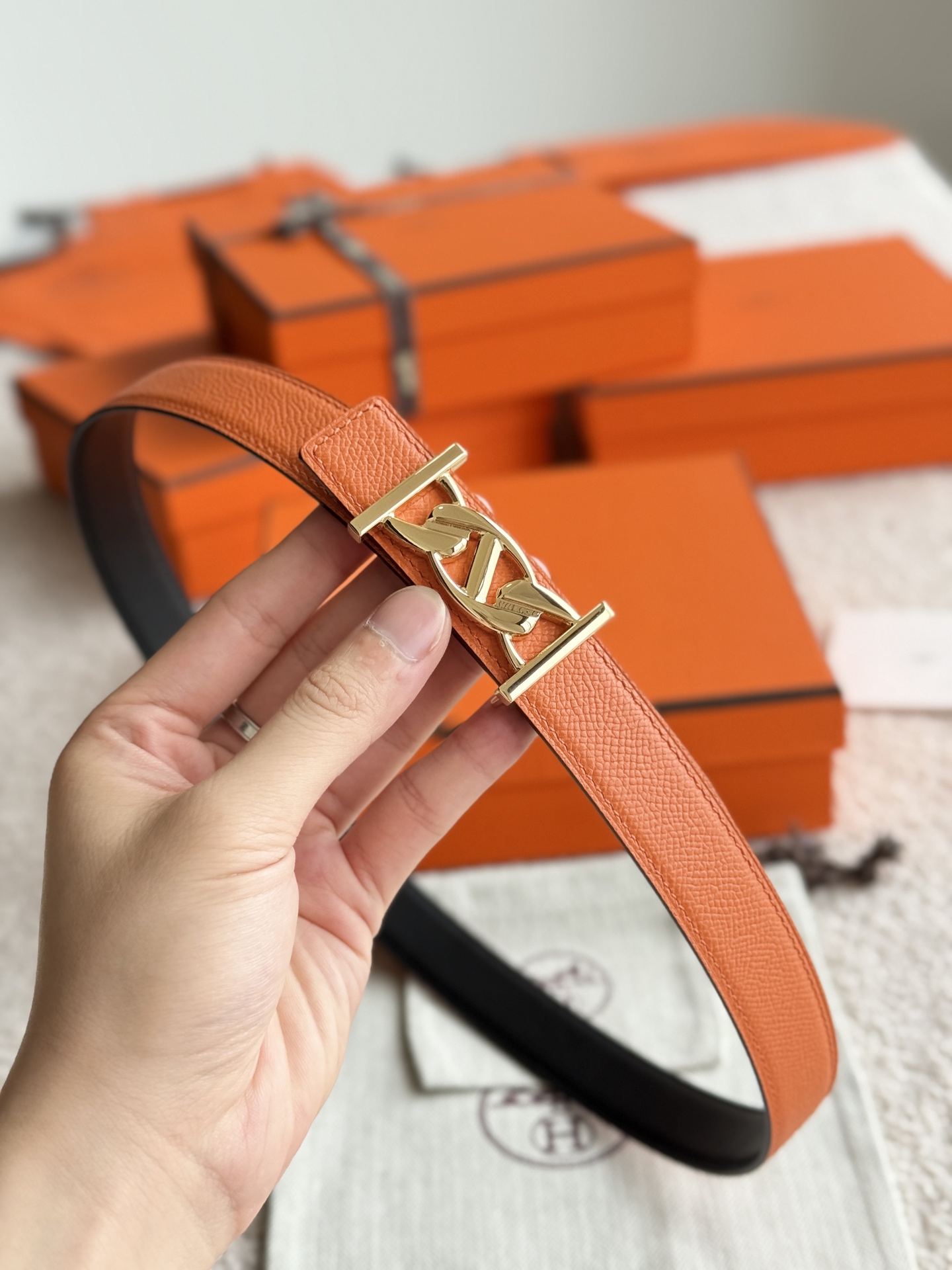 Hermes Women's Reversible Leather Belt with My H Buckle - 24mm 6 i1748226146385 422 0 3