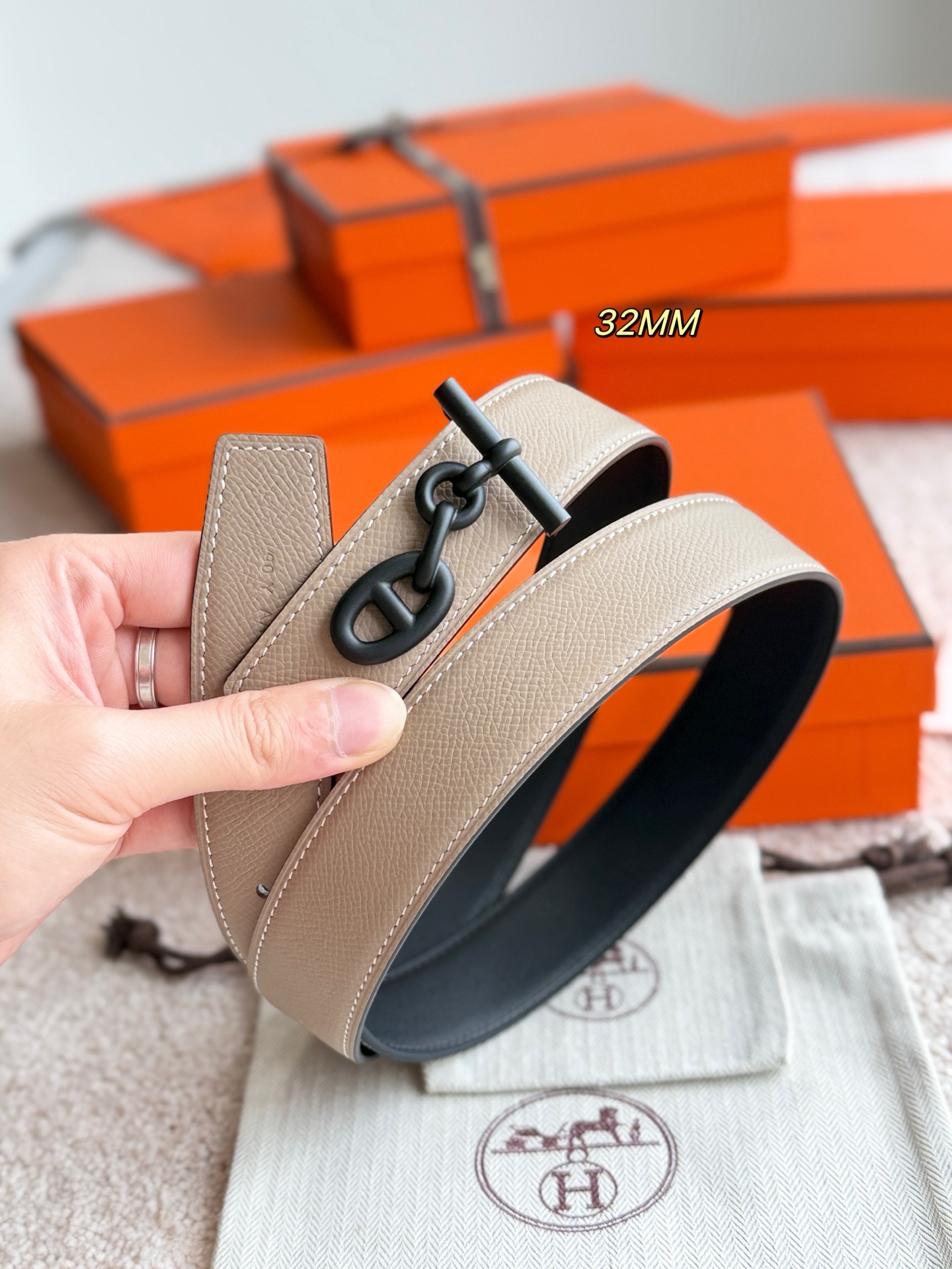 Hermes Yachting Reversible Leather Belt, 32mm - Epsom Leather, Palladium Hardware 6 i1748481701308 6402 0 5