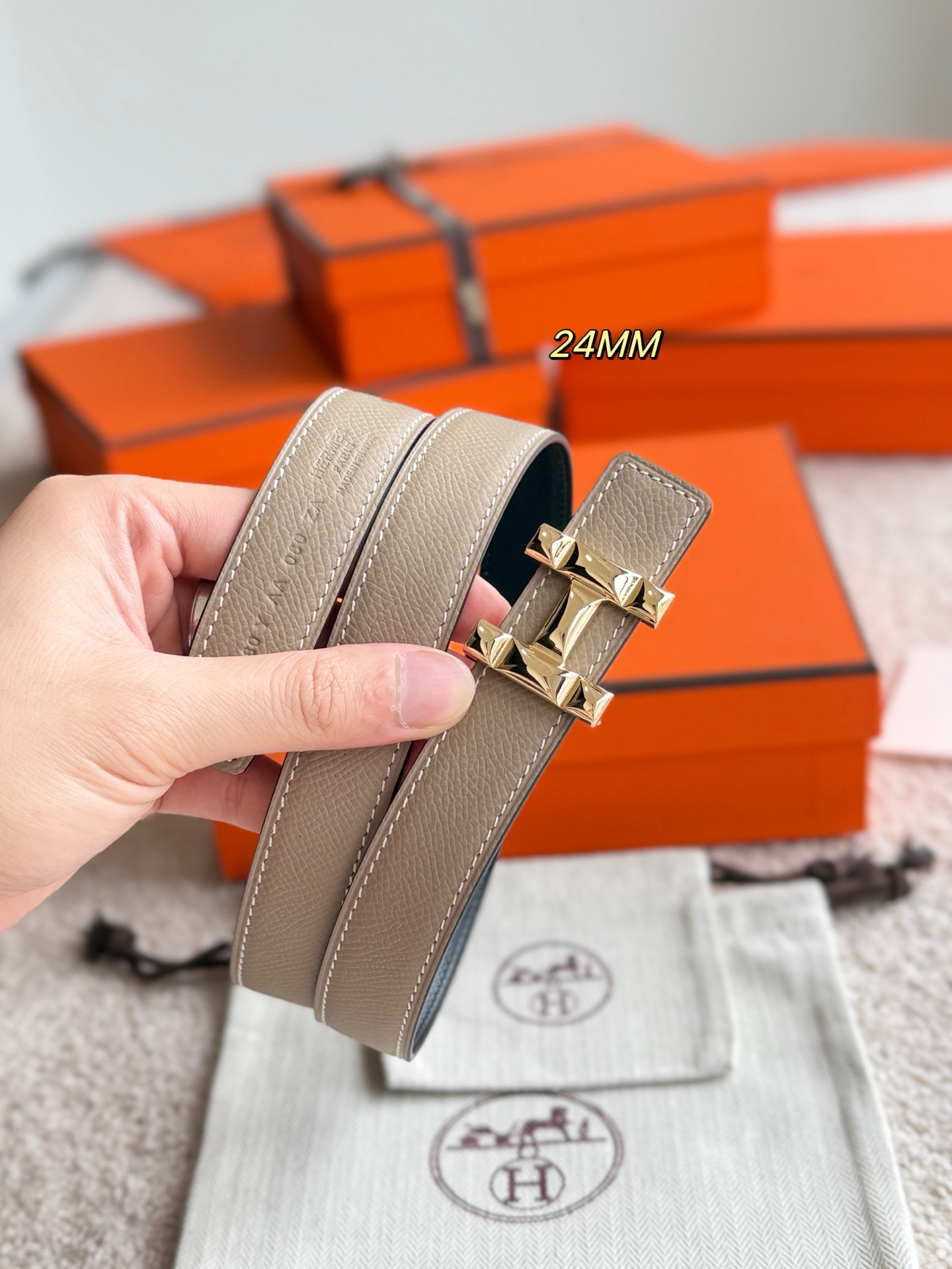 Hermès H Infini Belt: Black Epsom Leather with Gold Hardware, 24mm Width 8 i1748664942108 2052 0 6