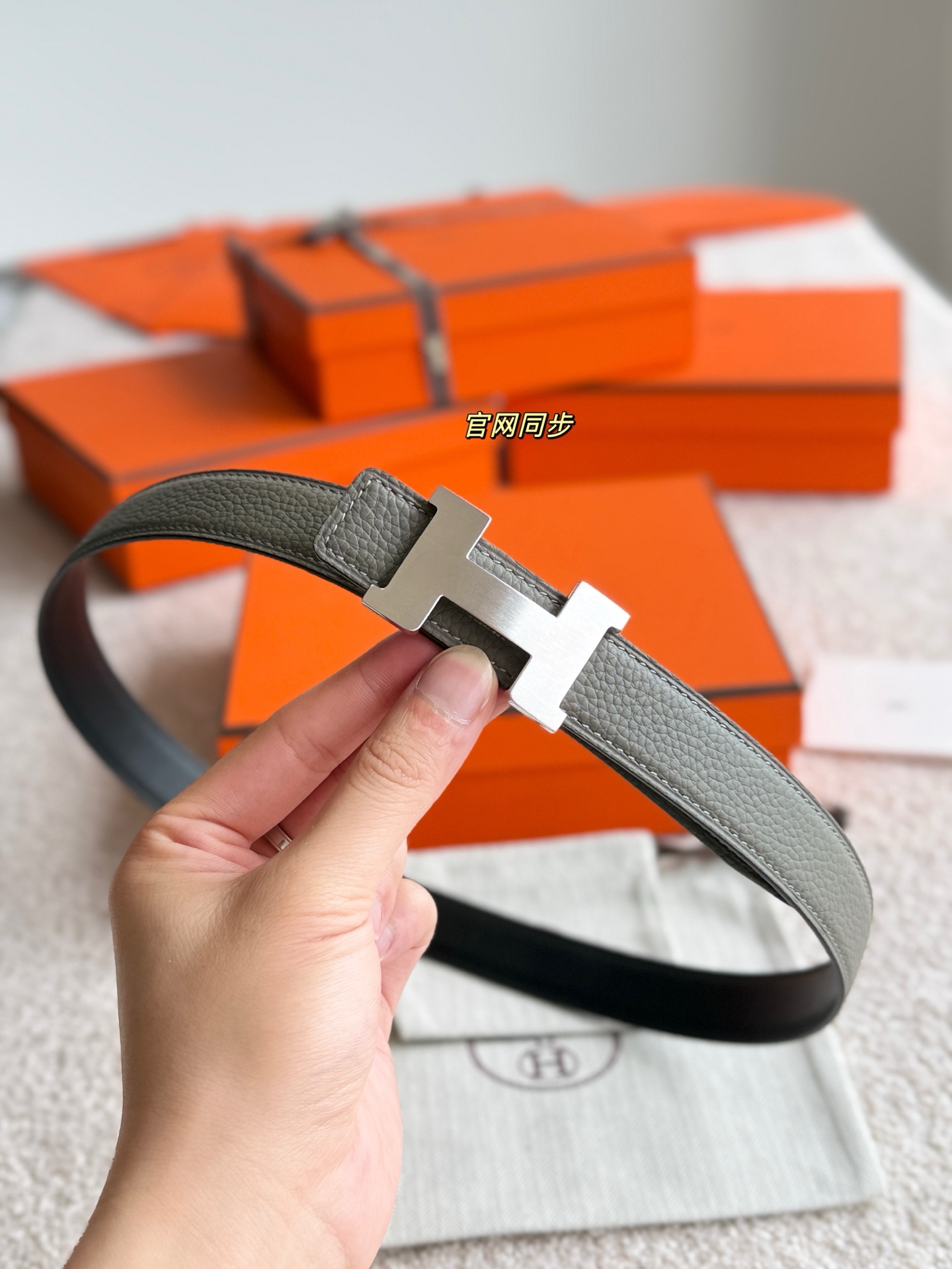 Hermes Women's Mini Constance Reversible Leather Belt with Togo Leather, 24MM 4 i1748738807478 6137 0 3