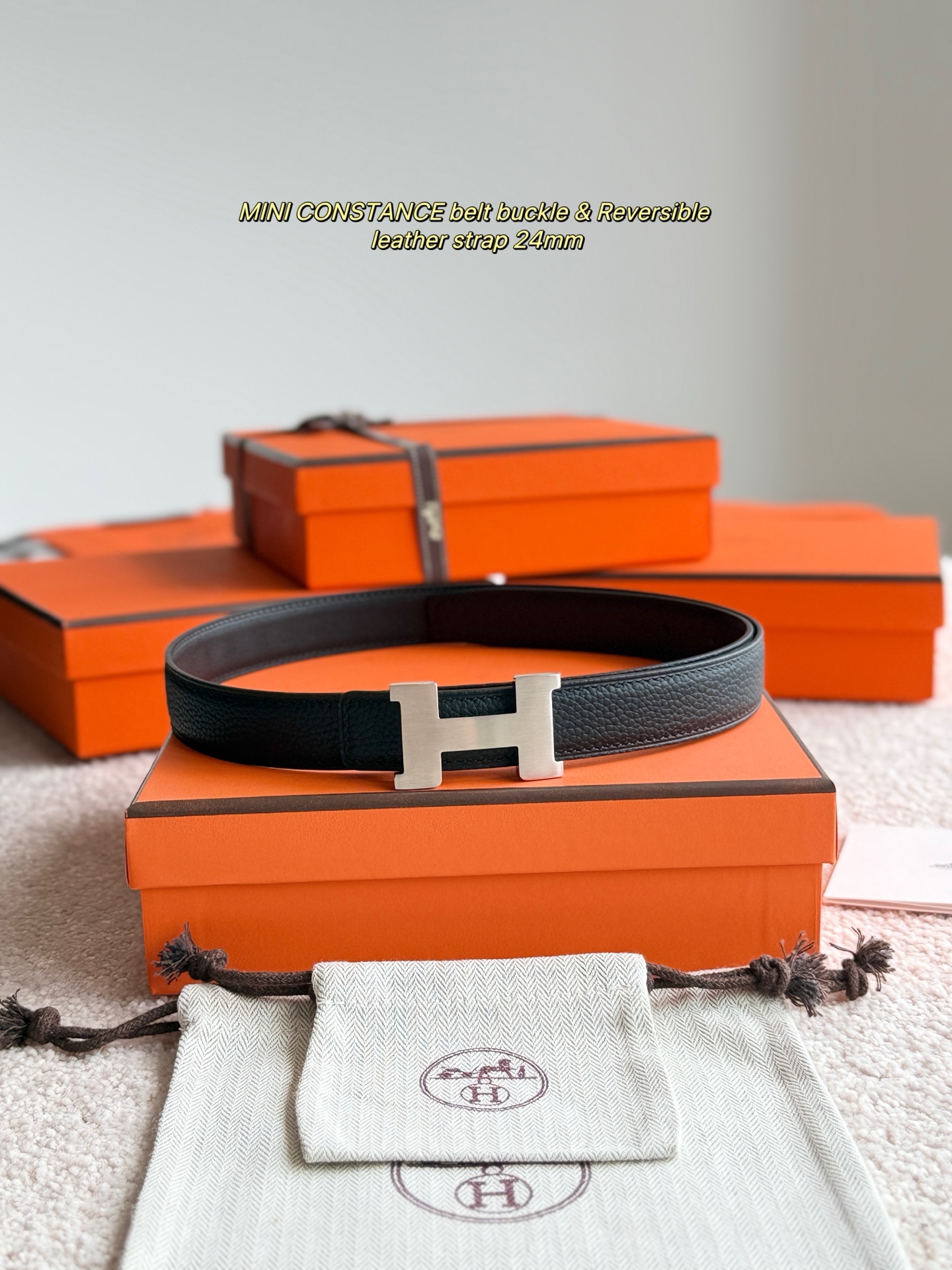 Hermès Mini Constance Reversible Belt 24MM - Togo Leather & Signature Buckle 1 i1748738838468 9066 0 0