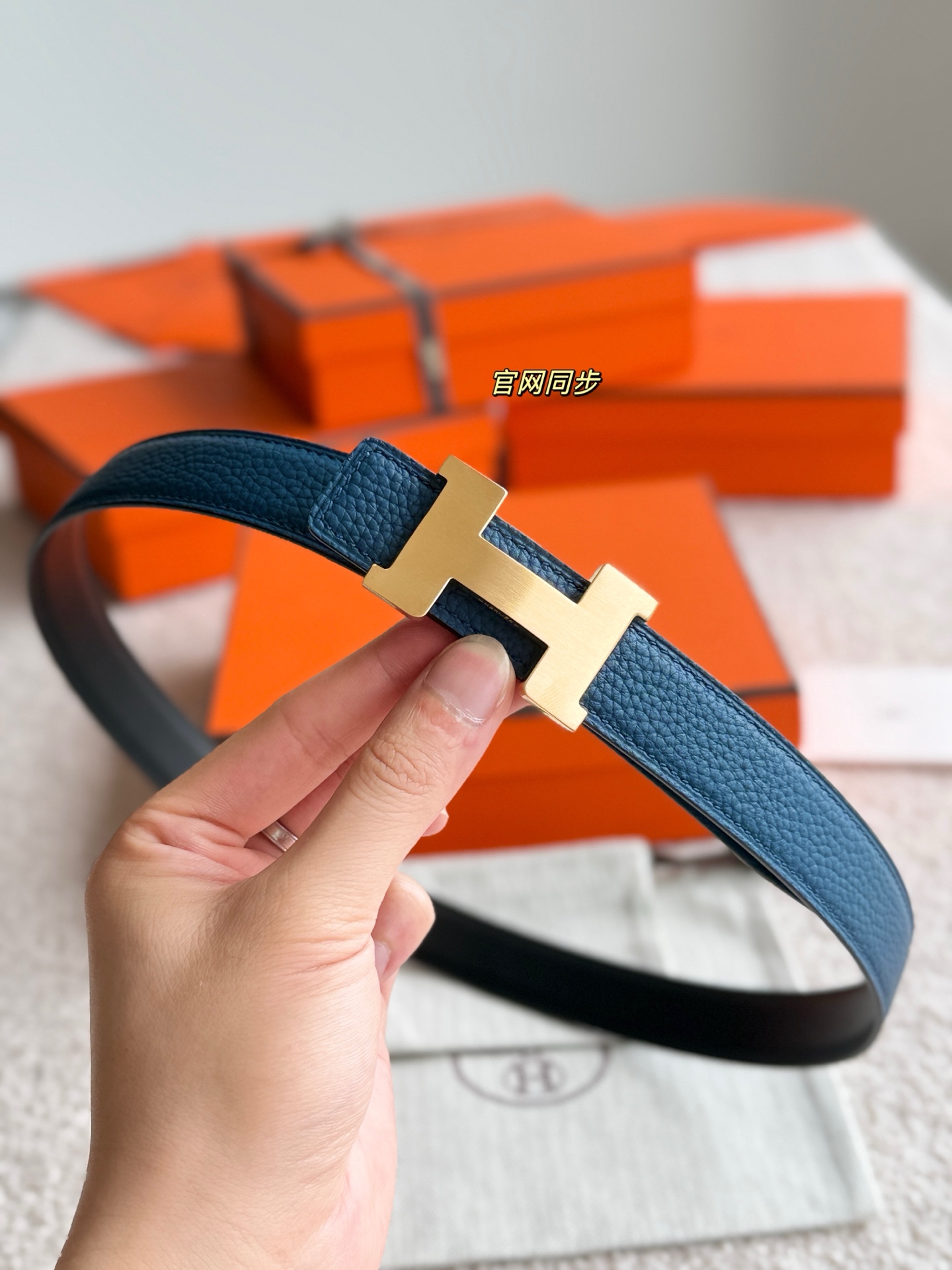 Hermes Mini Constance Reversible Leather Belt 24MM - Luxury Women's Fashion 5 i1748738888835 881 0 3