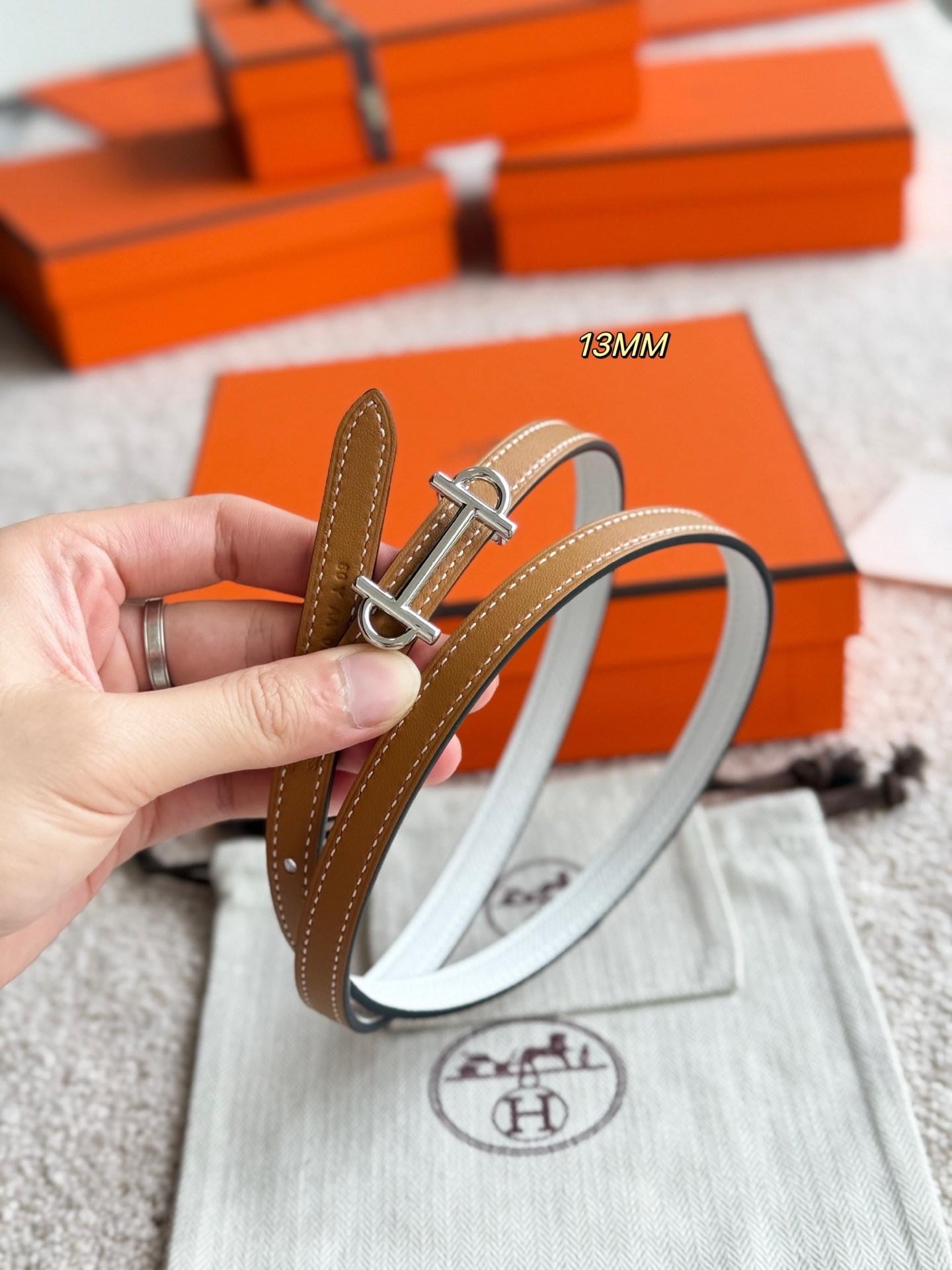 Hermes Gamma Reversible Leather Belt 13mm - Elegant and Versatile Accessory 6 i1749366068629 1270 0 4