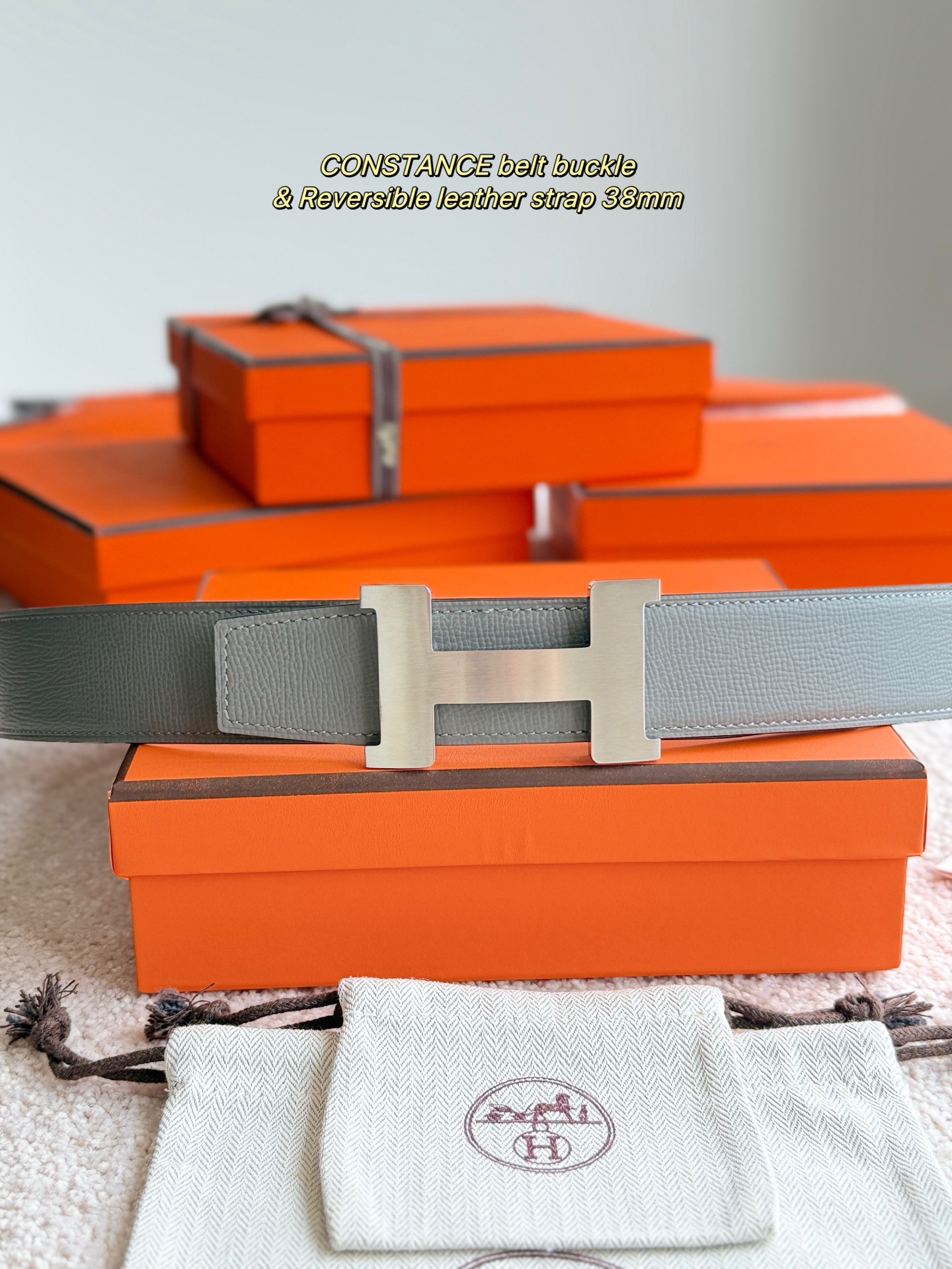 Hermès 代购级 爱马仕 精品五金 搭配进口epsom皮 38MM 以其精湛工艺高品质材料和 设计备受推崇 是男士腰带 选择 简约 适合商务和休闲场合 产品手感细腻 不仅是实用配饰 更是身份与品味的象征
