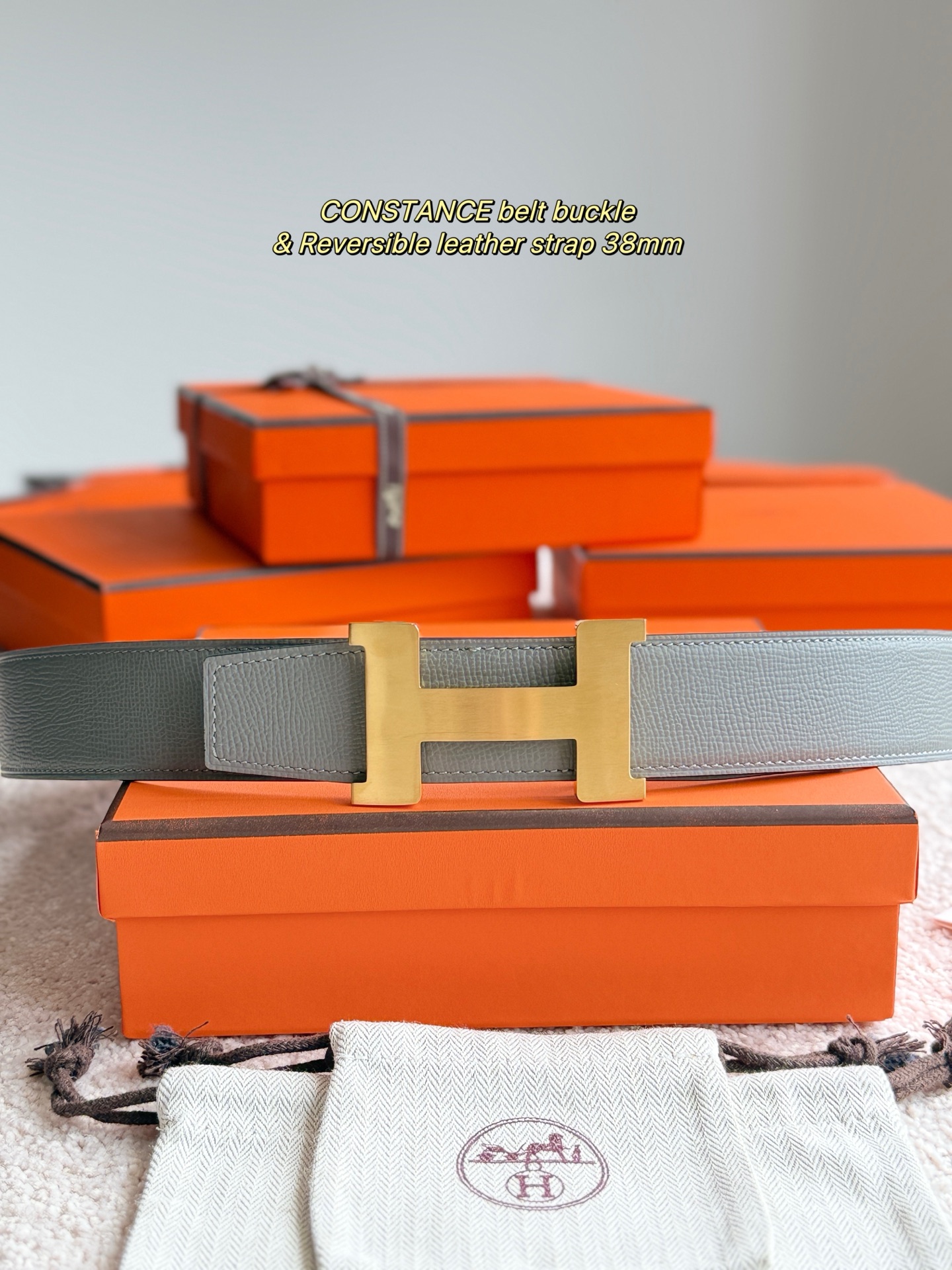 Hermès 代购级 爱马仕 精品五金 搭配进口epsom皮 38MM 以其精湛工艺高品质材料和 设计备受推崇 是男士腰带 选择 简约 适合商务和休闲场合 产品手感细腻 不仅是实用配饰 更是身份与品味的象征