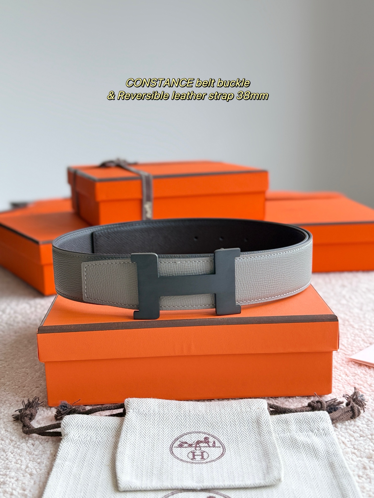 Hermès 代购级 爱马仕 精品五金 搭配进口epsom皮 38MM 以其精湛工艺高品质材料和 设计备受推崇 是男士腰带 选择 简约 适合商务和休闲场合 产品手感细腻 不仅是实用配饰 更是身份与品味的象征