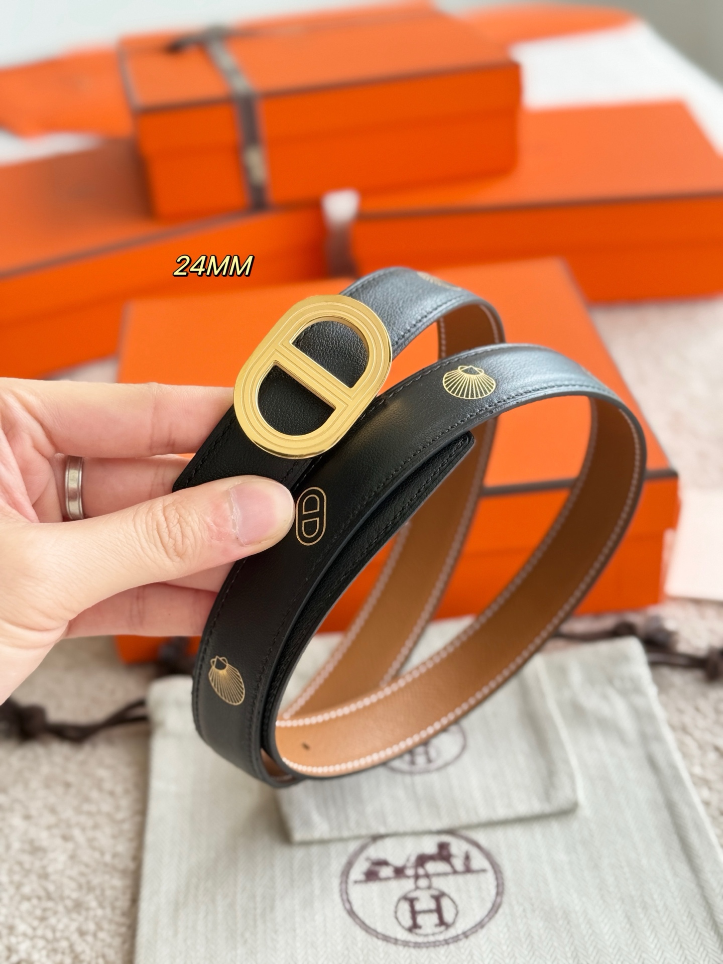 Hermès Rivage Belt, Epsom Leather, 24mm - Elegant Women's Belt 6 i1750390754909 1323 0 4