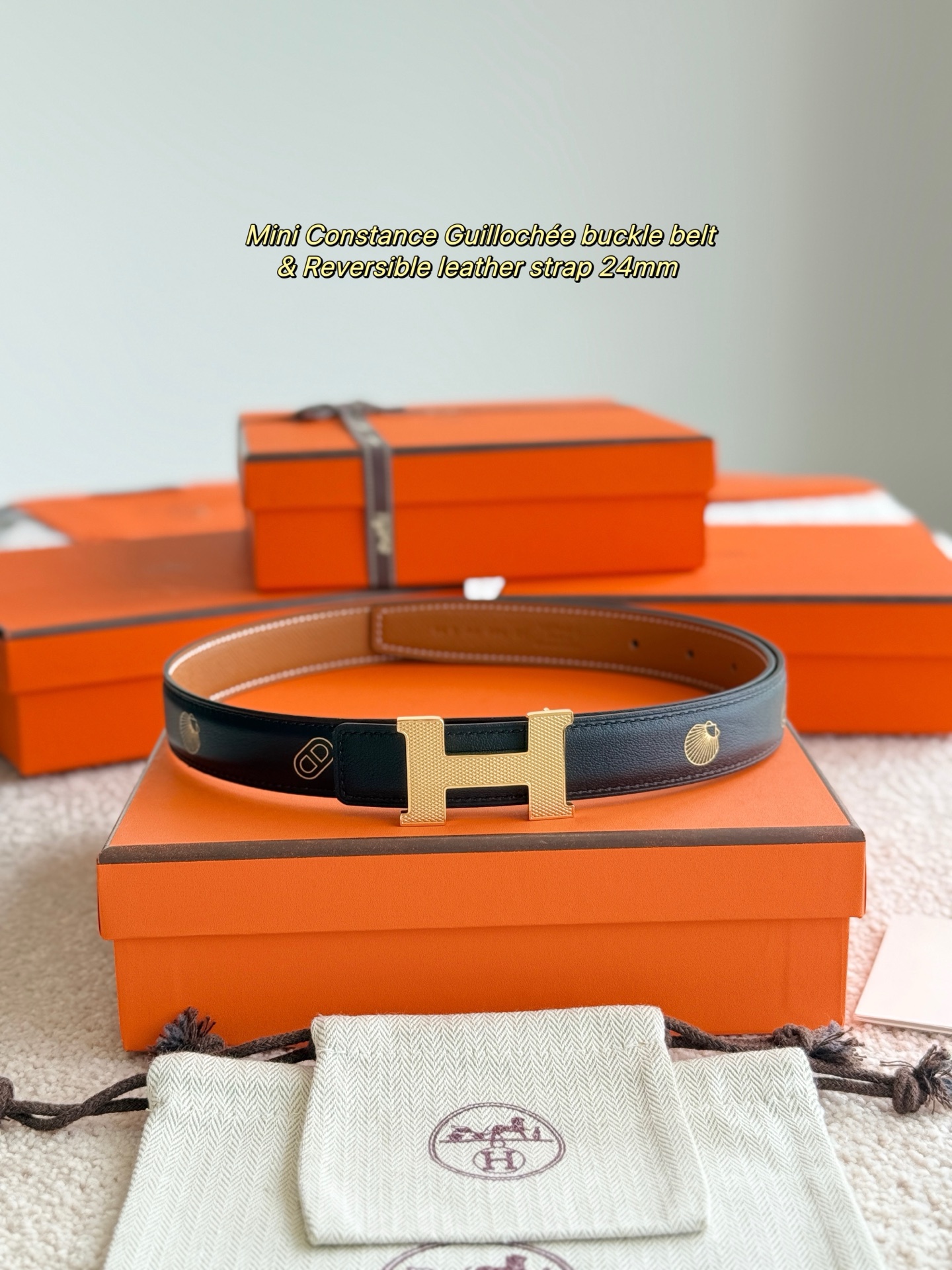 Hermes Mini Constance Guillochée Reversible Leather Belt - Black/Gold Hardware 4 i1750390873387 4952 0 0